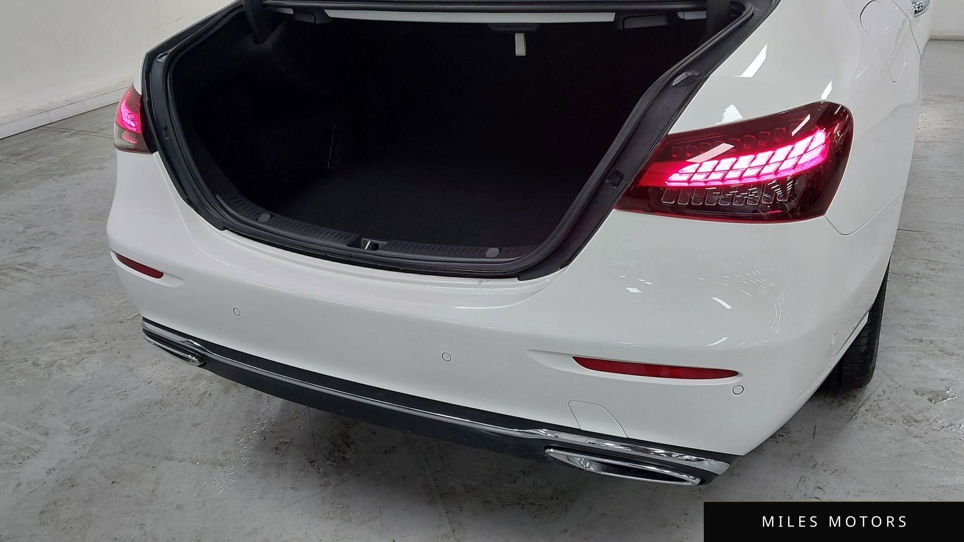 Mercedes-Benz E-Class W213 2023 — миниатюра 11