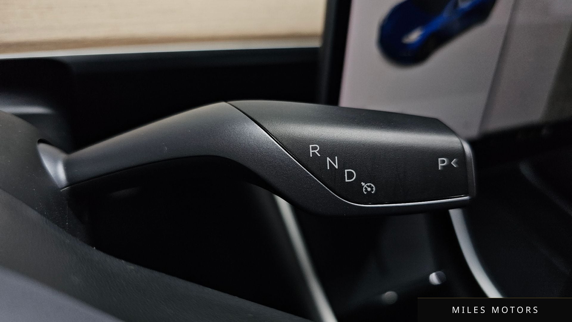 Tesla Model 3 2020 — миниатюра 12
