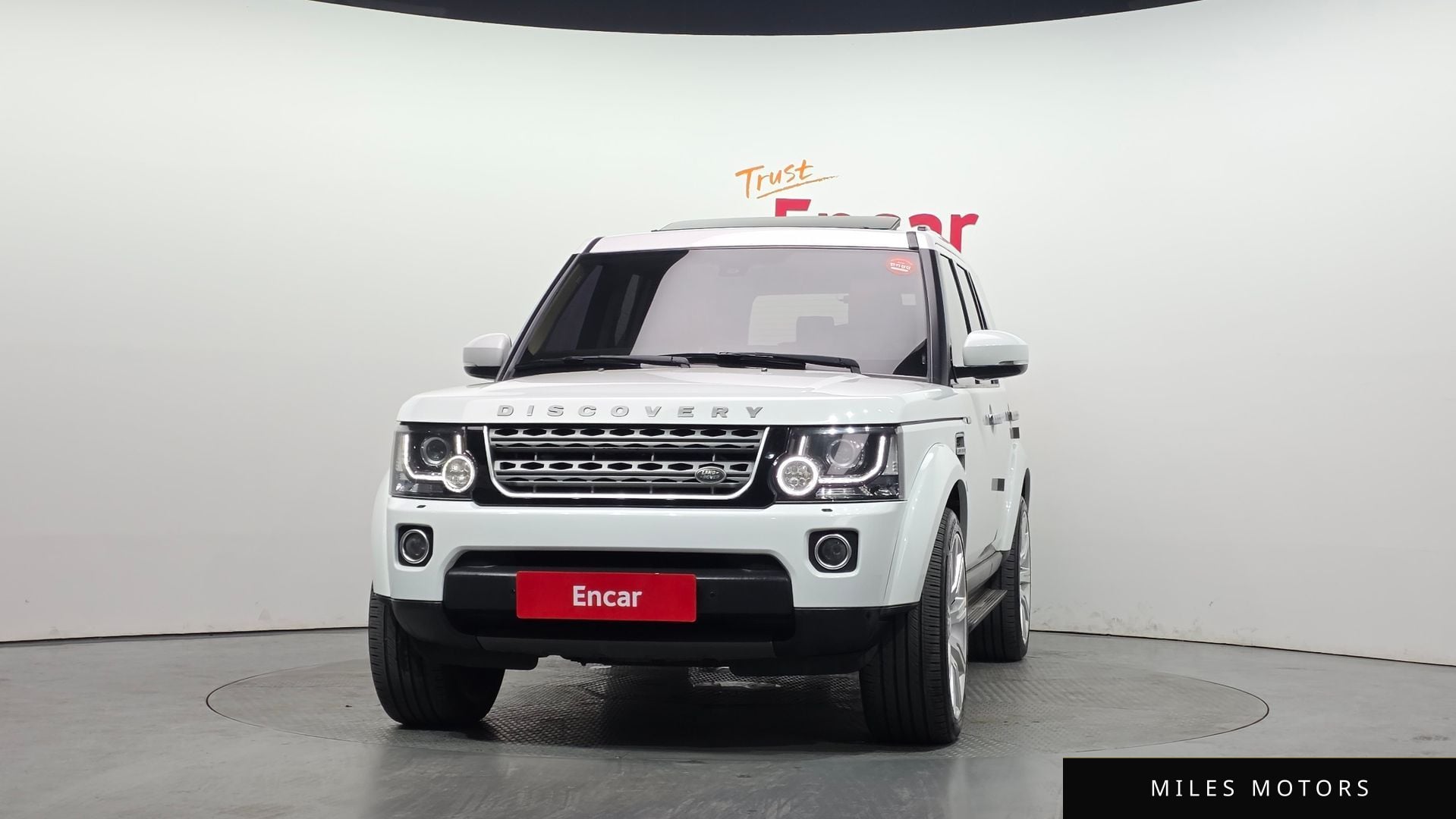 Land Rover Discovery 2015 — миниатюра 3
