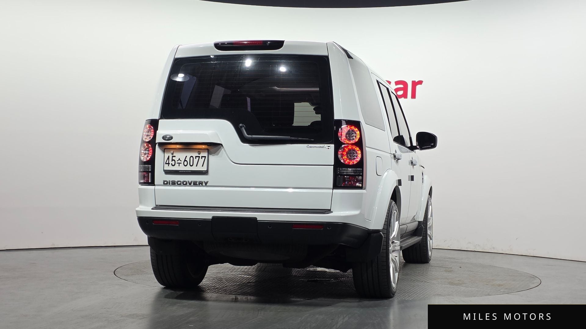 Land Rover Discovery 2015 — миниатюра 4