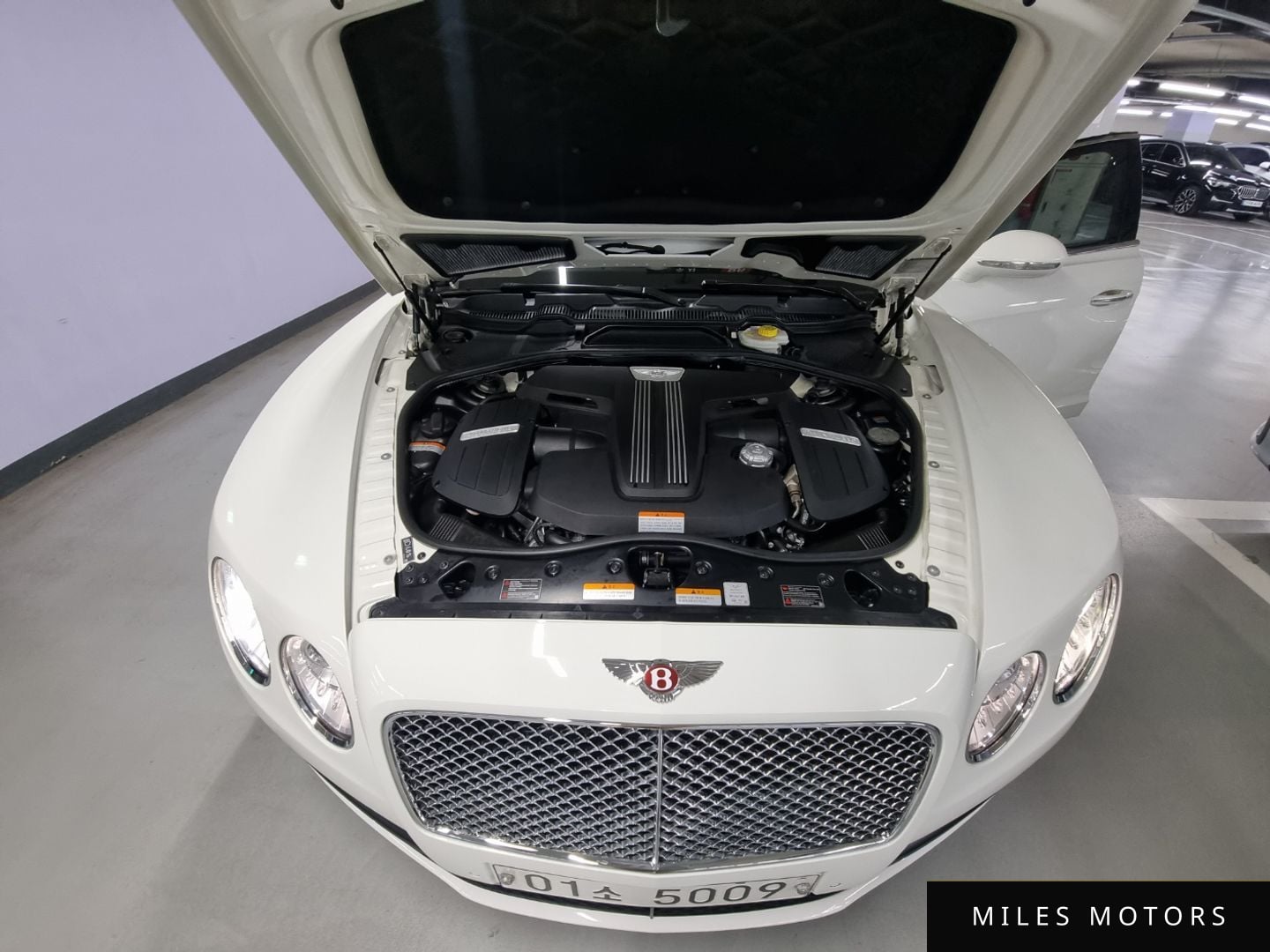 Bentley Flying Spur 2018 — миниатюра 6