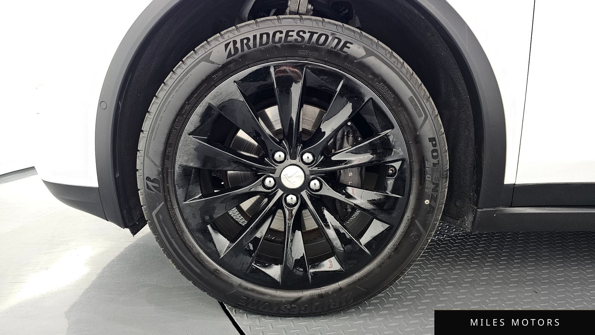 Tesla Model X 2020 — миниатюра 5