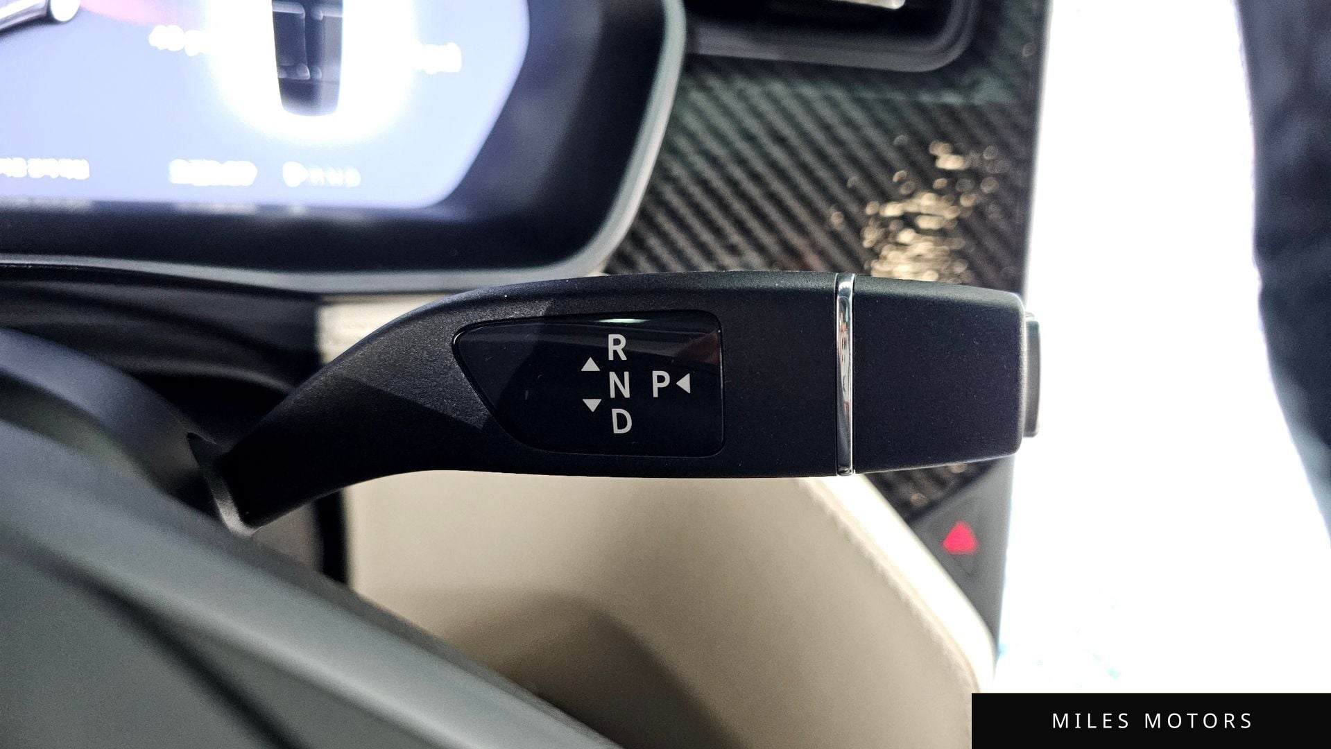 Tesla Model X 2020 — миниатюра 12