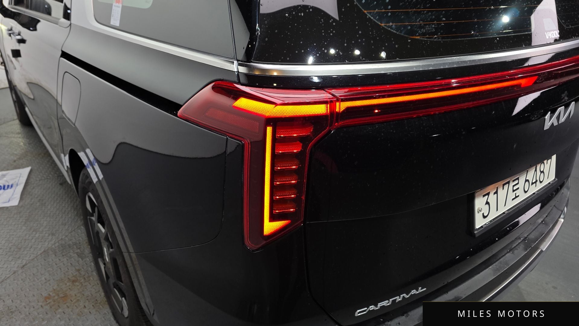 Kia Canival 2025 — миниатюра 9