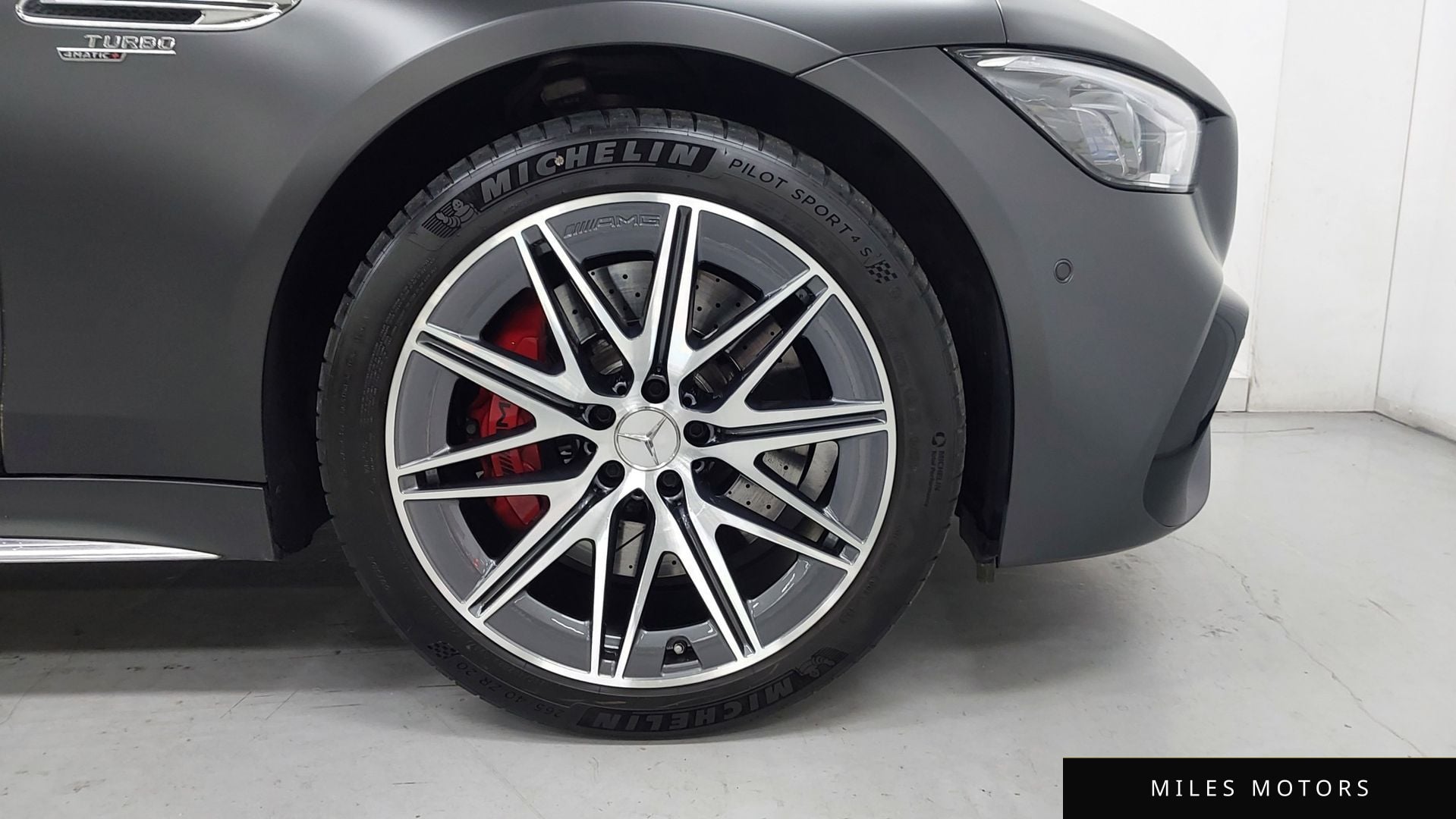 Mercedes-Benz AMG GT 2024 — миниатюра 5