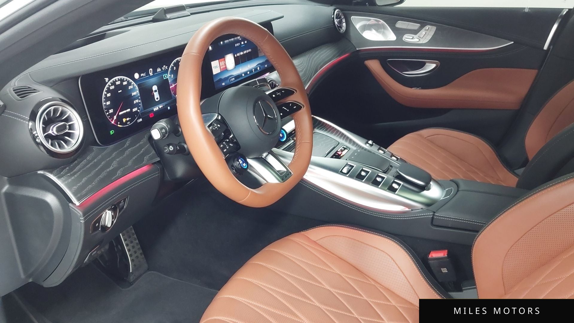 Mercedes-Benz AMG GT 2024 — миниатюра 9
