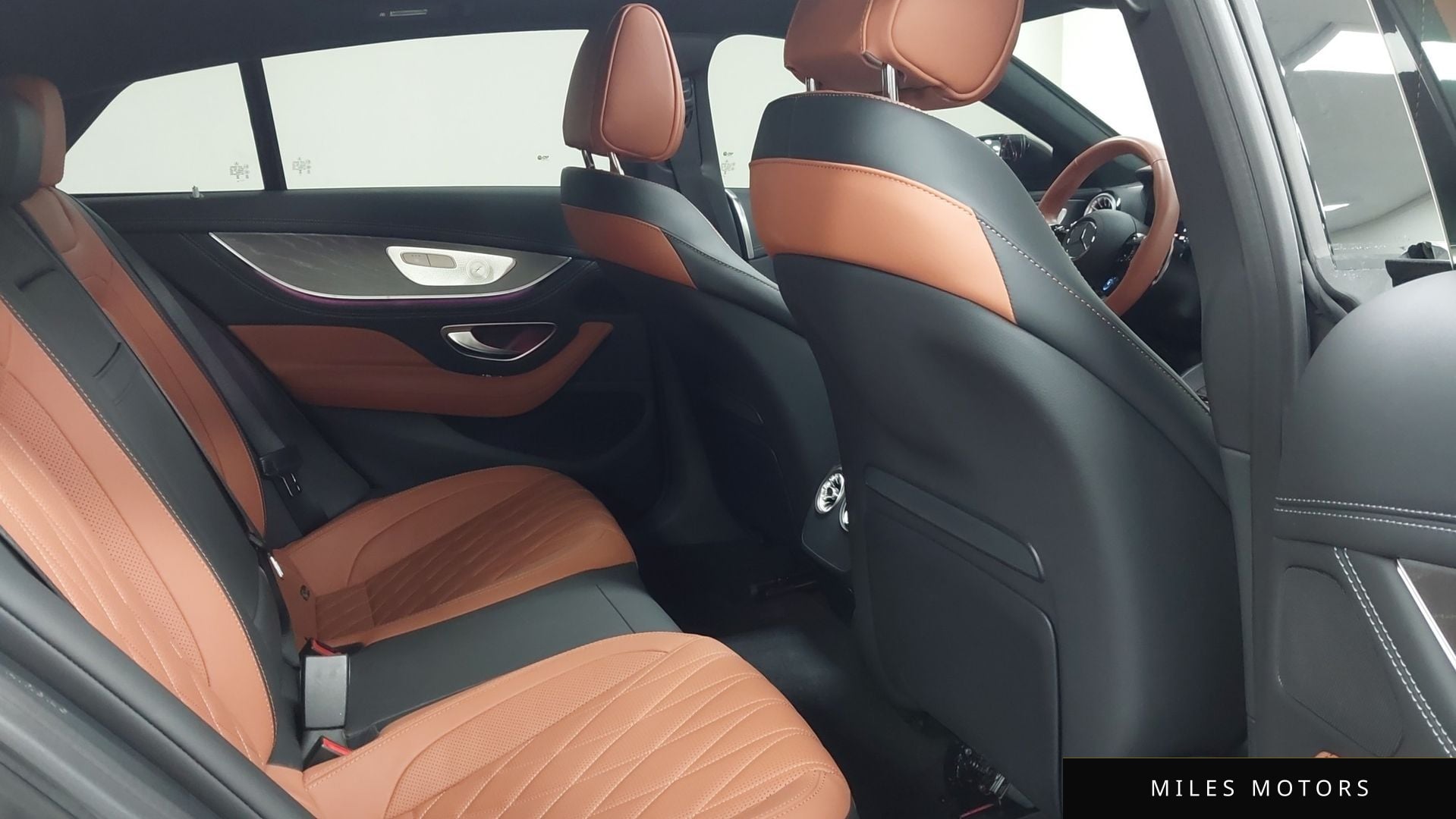 Mercedes-Benz AMG GT 2024 — миниатюра 10
