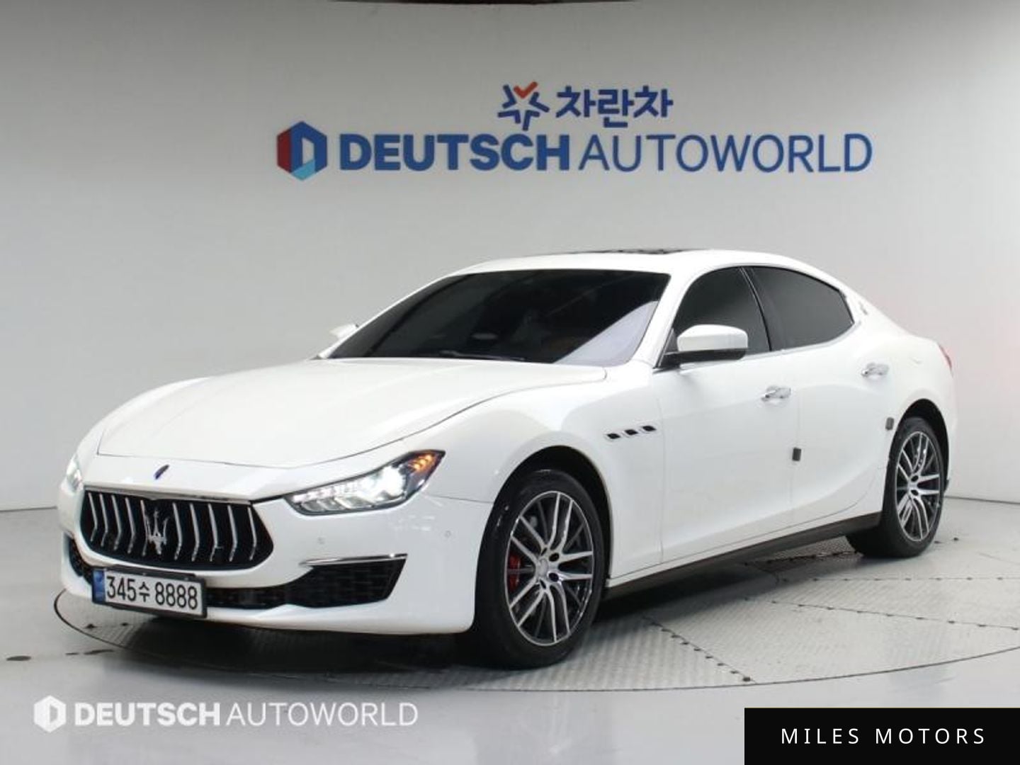 Maserati Ghibli 2017 — фото 1 из 12