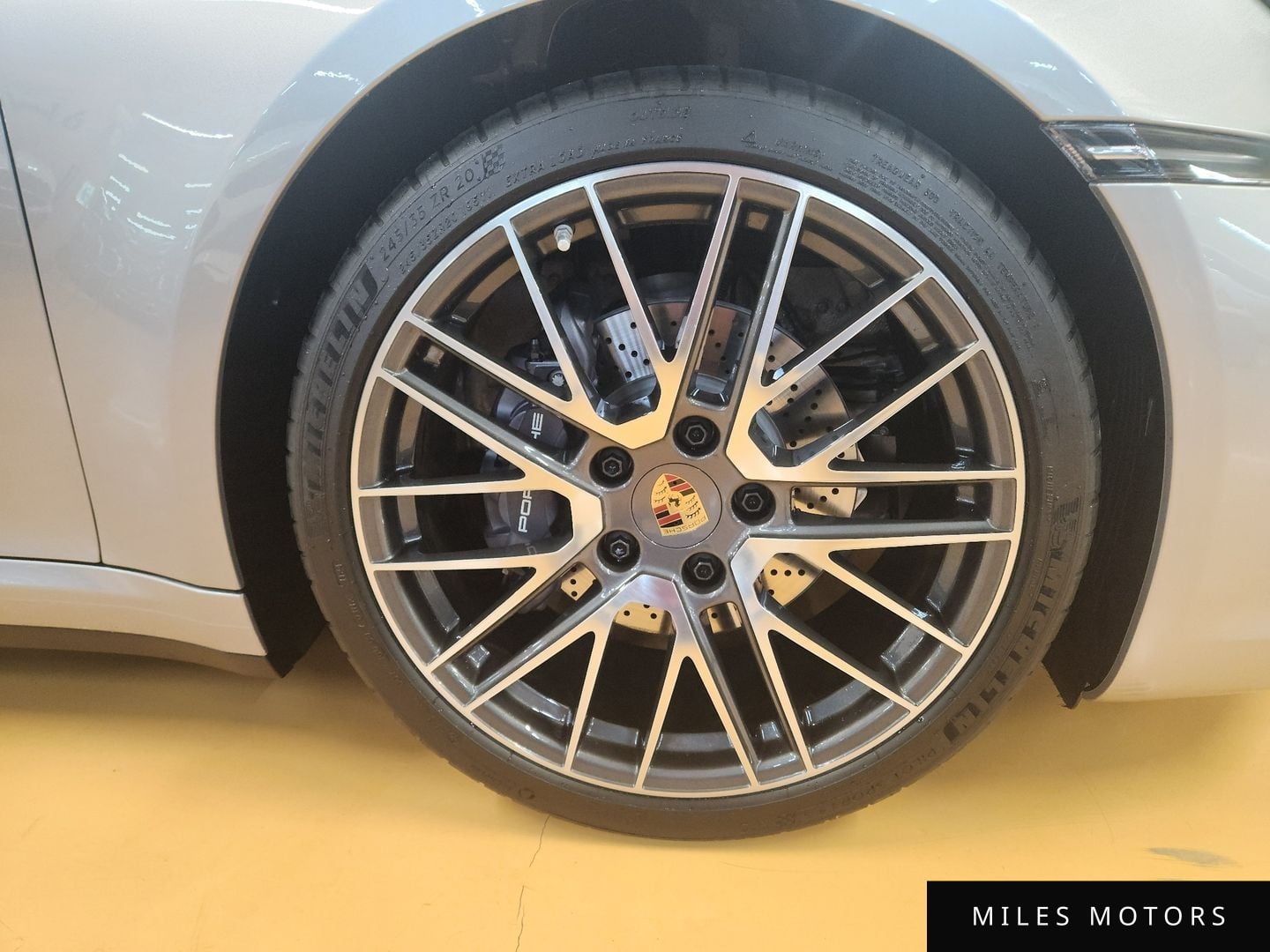 Porsche 911 (992) 2024 — миниатюра 4