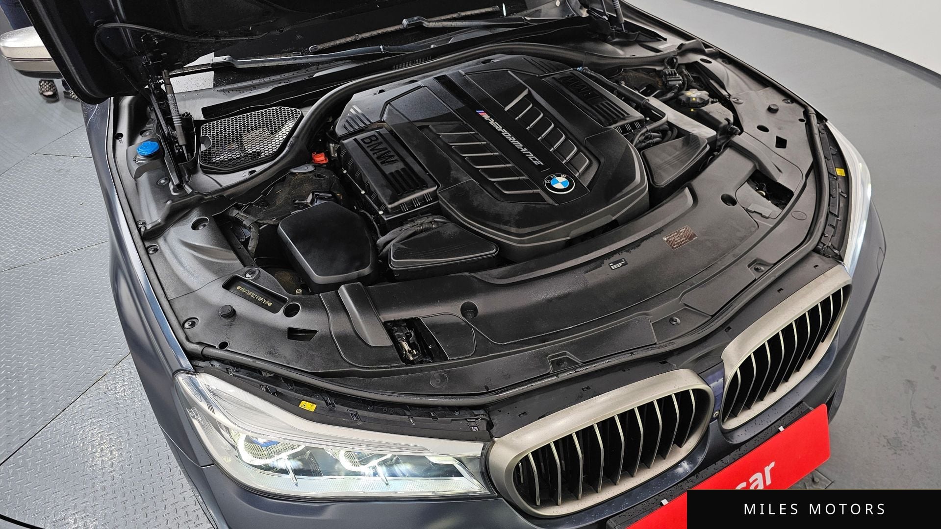 BMW 7 Series (G11) 2018 — миниатюра 6