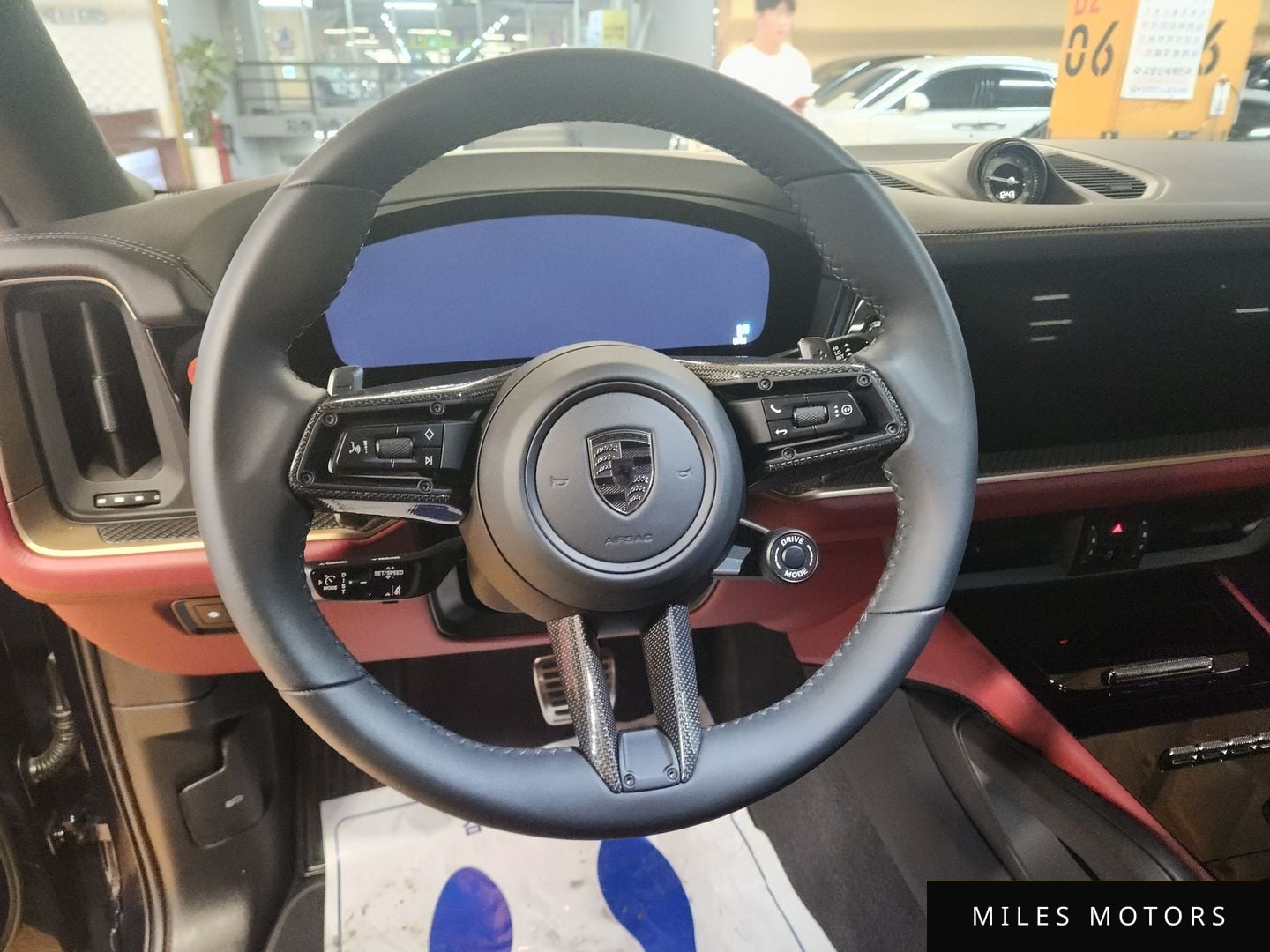 Porsche Cayenne 2025 — миниатюра 12