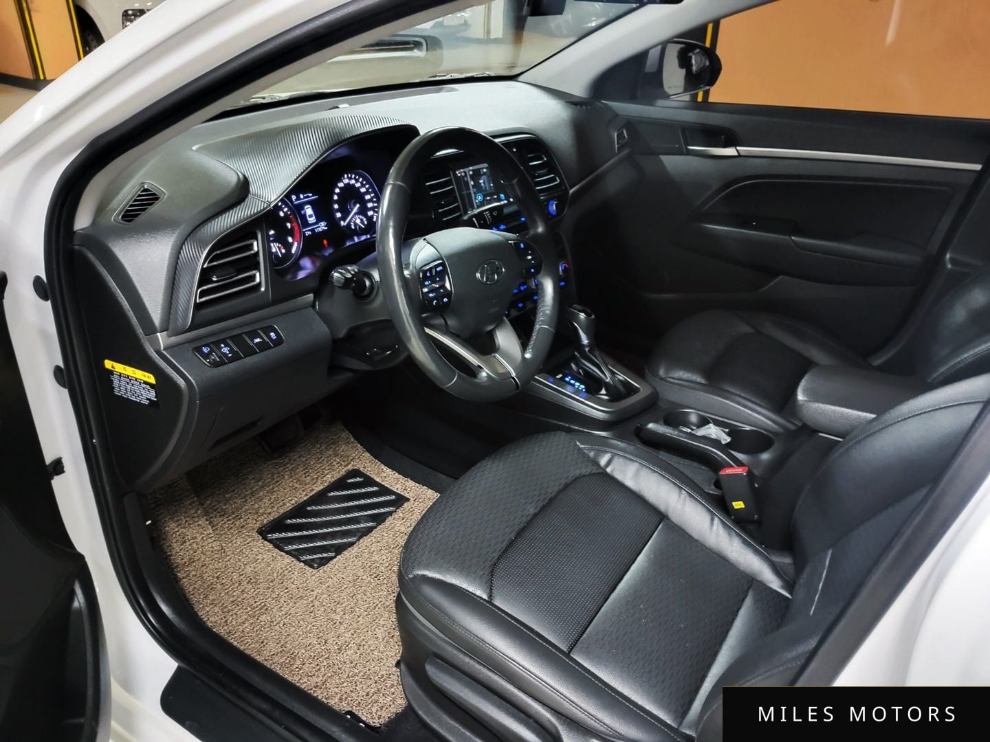 Hyundai AVANTE 2020 — миниатюра 8