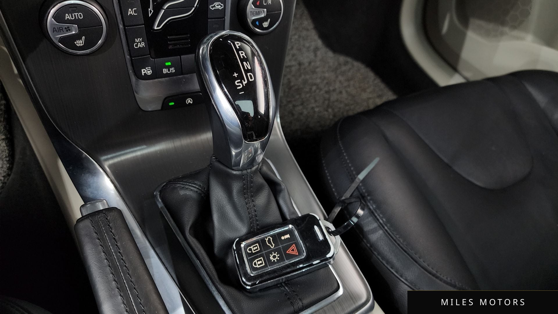 Volvo V40 2016 — миниатюра 9