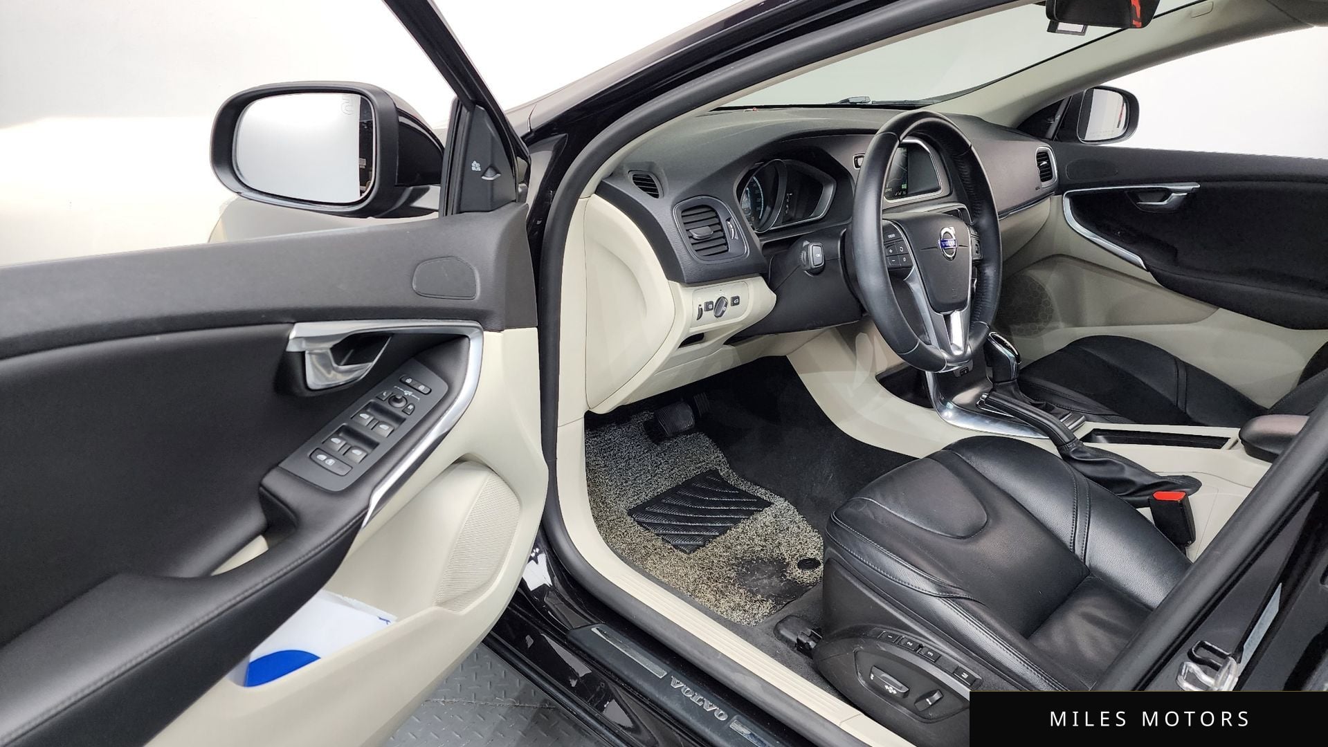 Volvo V40 2016 — миниатюра 10