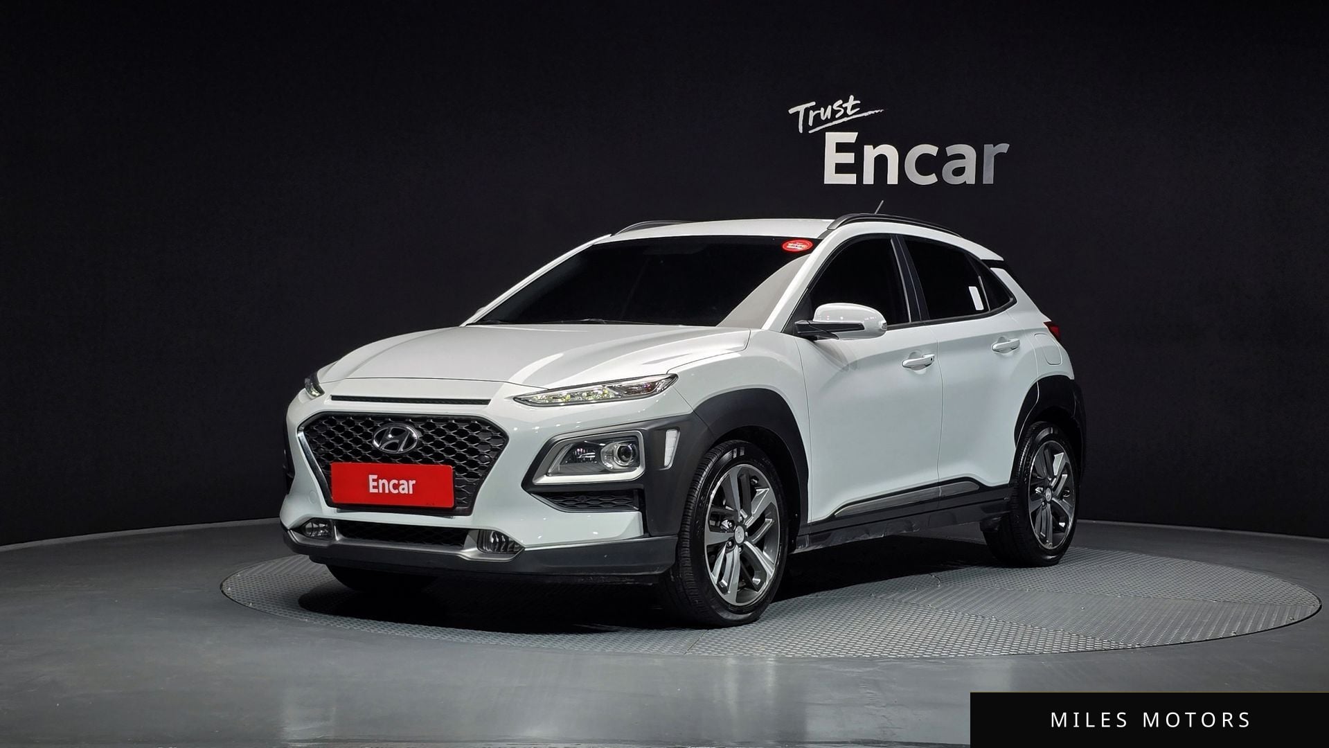 Hyundai Kona 2018 — фото 1 из 12