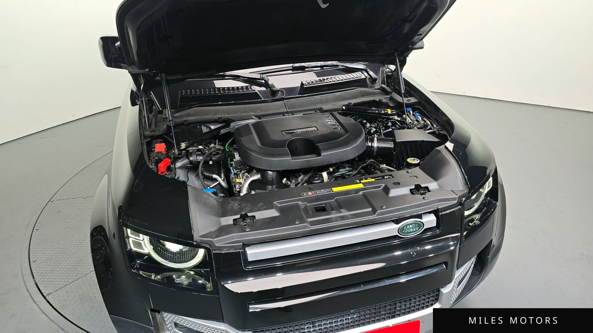 Land Rover Defender 2022 — миниатюра 6