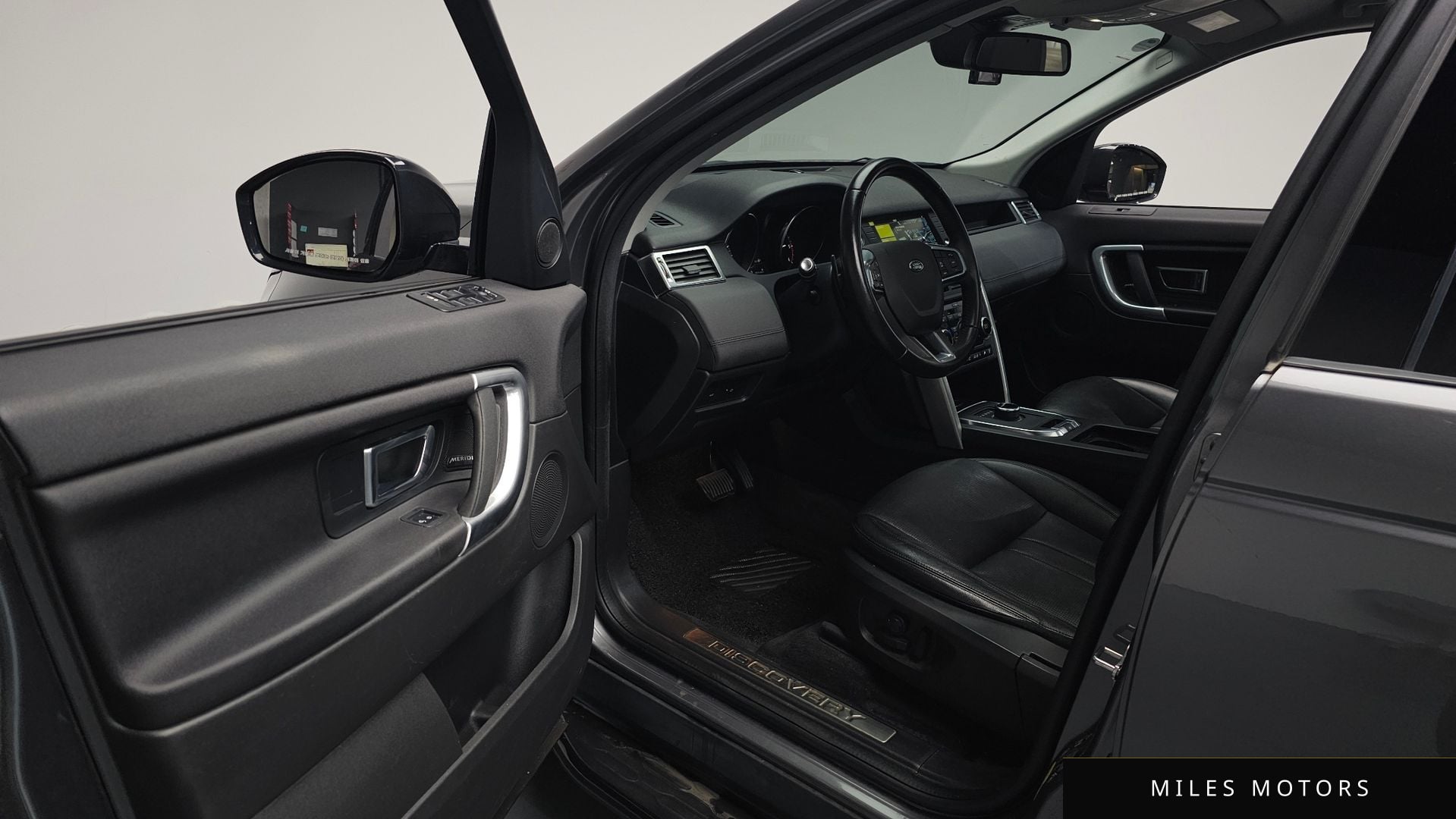 Land Rover Discovery Sport 2019 — миниатюра 12