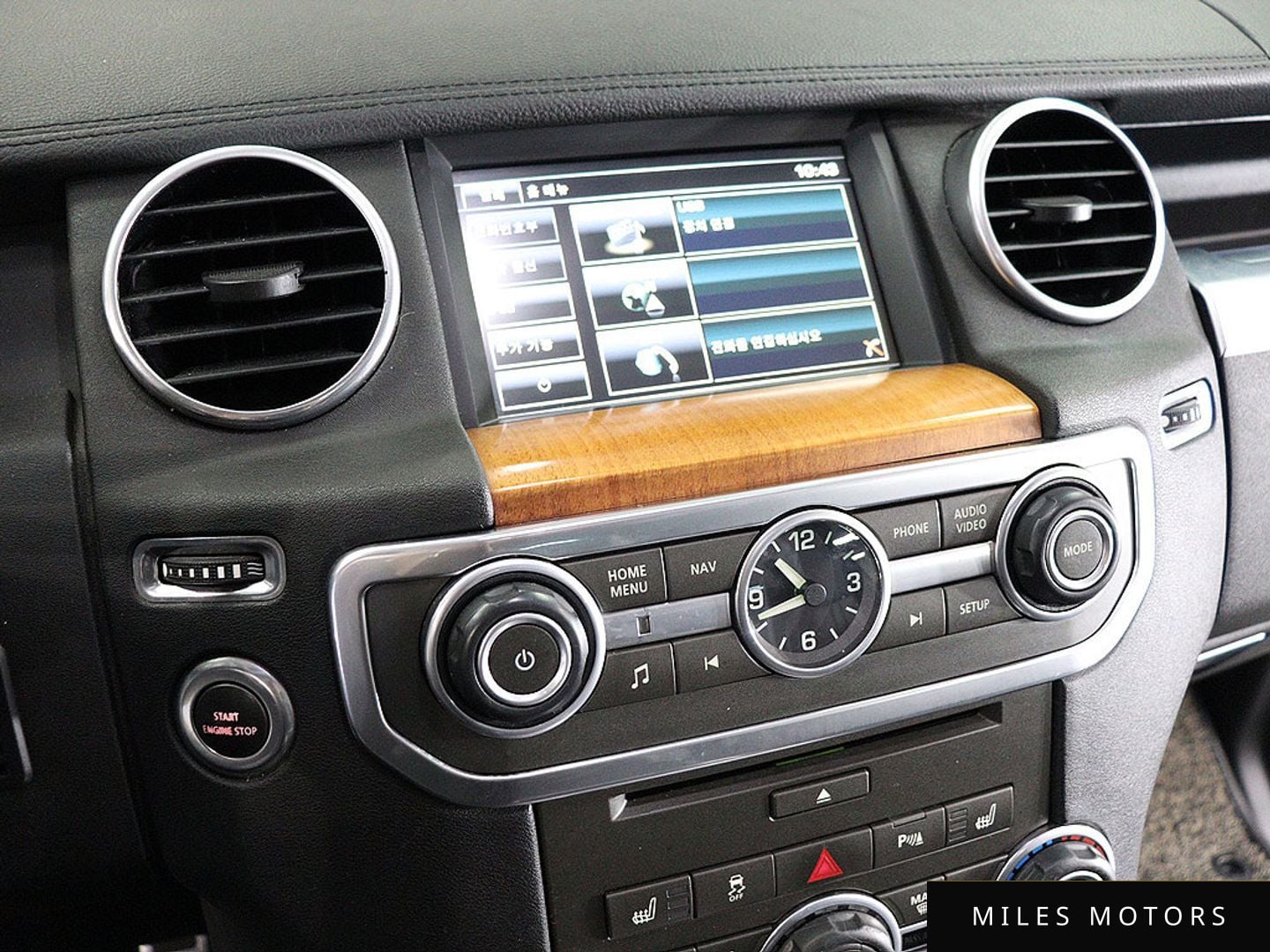 Land Rover Discovery 2014 — миниатюра 6