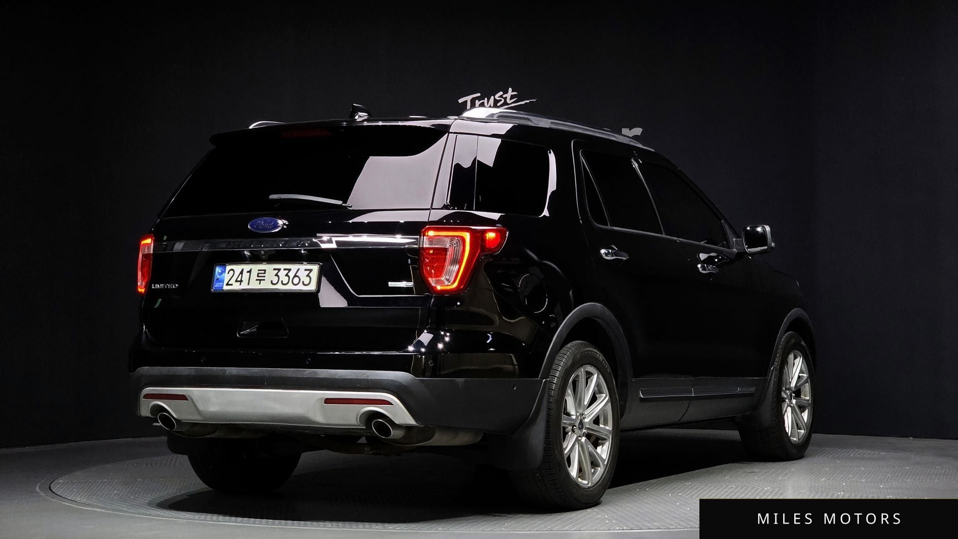Ford Explorer 2016 — миниатюра 2