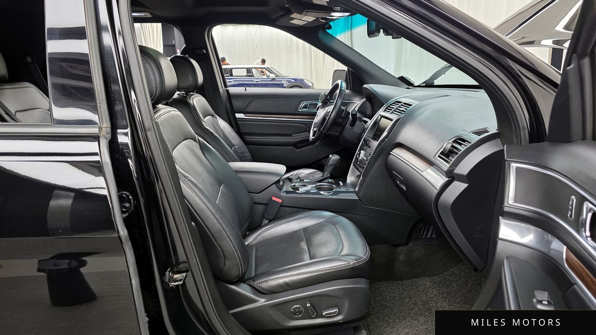 Ford Explorer 2016 — миниатюра 11