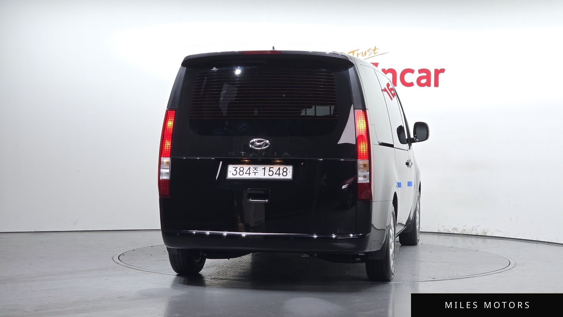 Hyundai Staria 2023 — миниатюра 4
