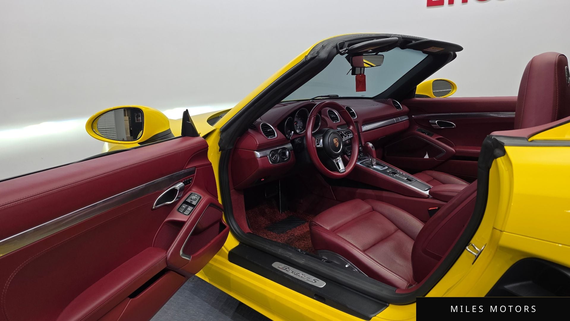 Porsche 718 2017 — миниатюра 10