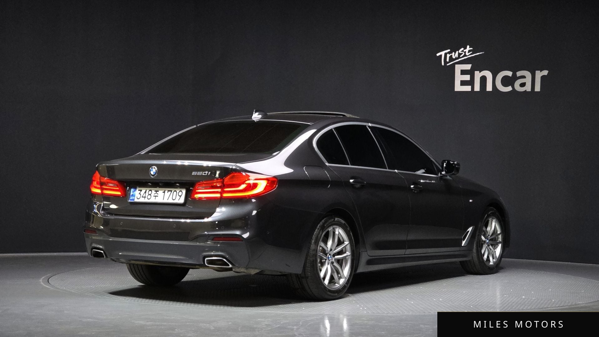 BMW 5 Series (G30) 2020 — миниатюра 2