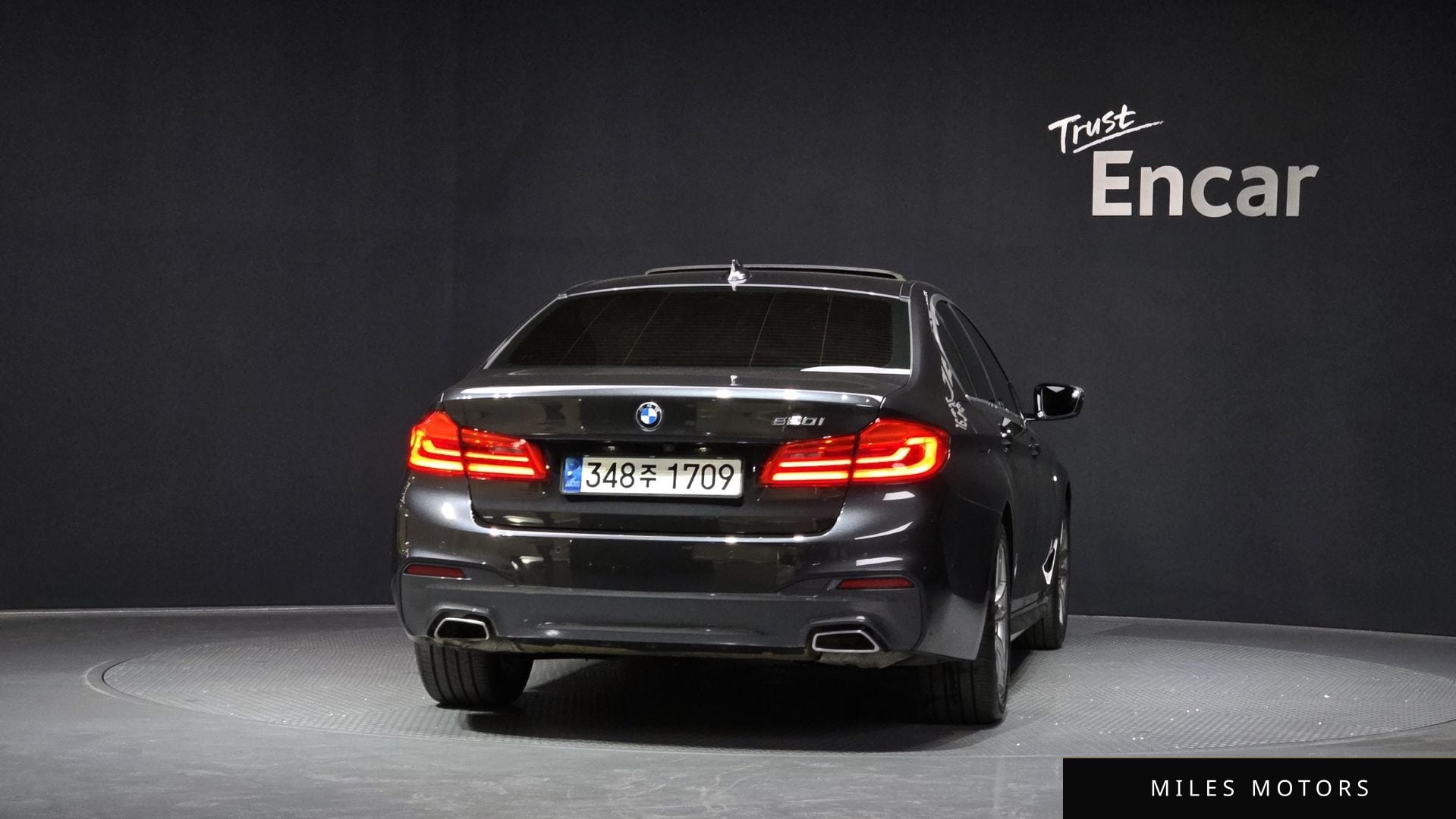 BMW 5 Series (G30) 2020 — миниатюра 4