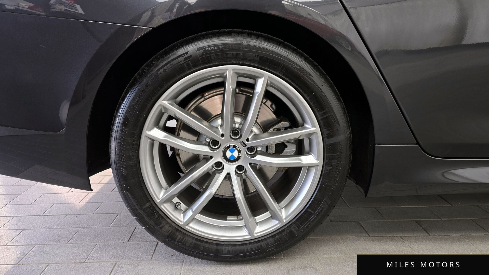 BMW 5 Series (G30) 2020 — миниатюра 5