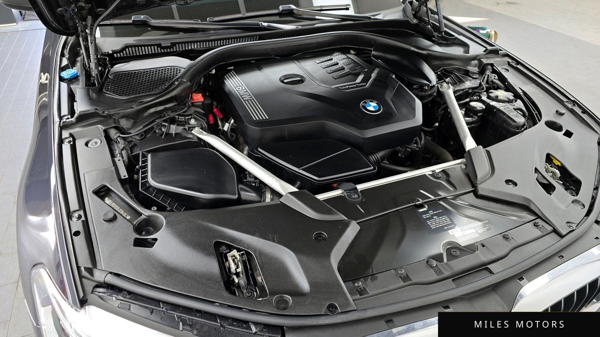BMW 5 Series (G30) 2020 — миниатюра 6