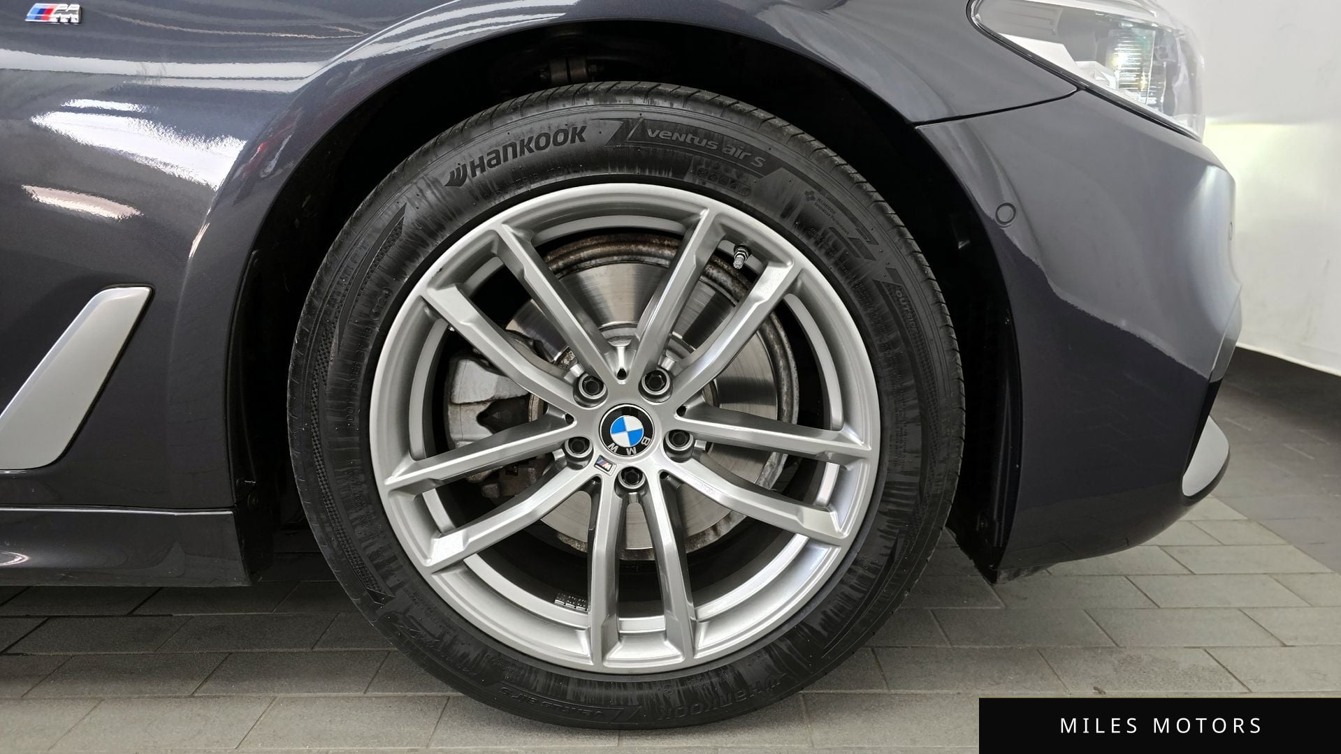 BMW 5 Series (G30) 2020 — миниатюра 7