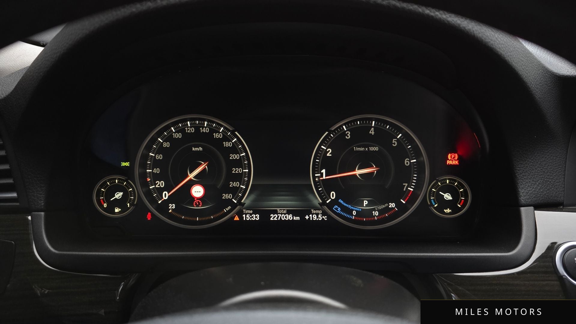 BMW 5 Series (F10) 2015 — миниатюра 8