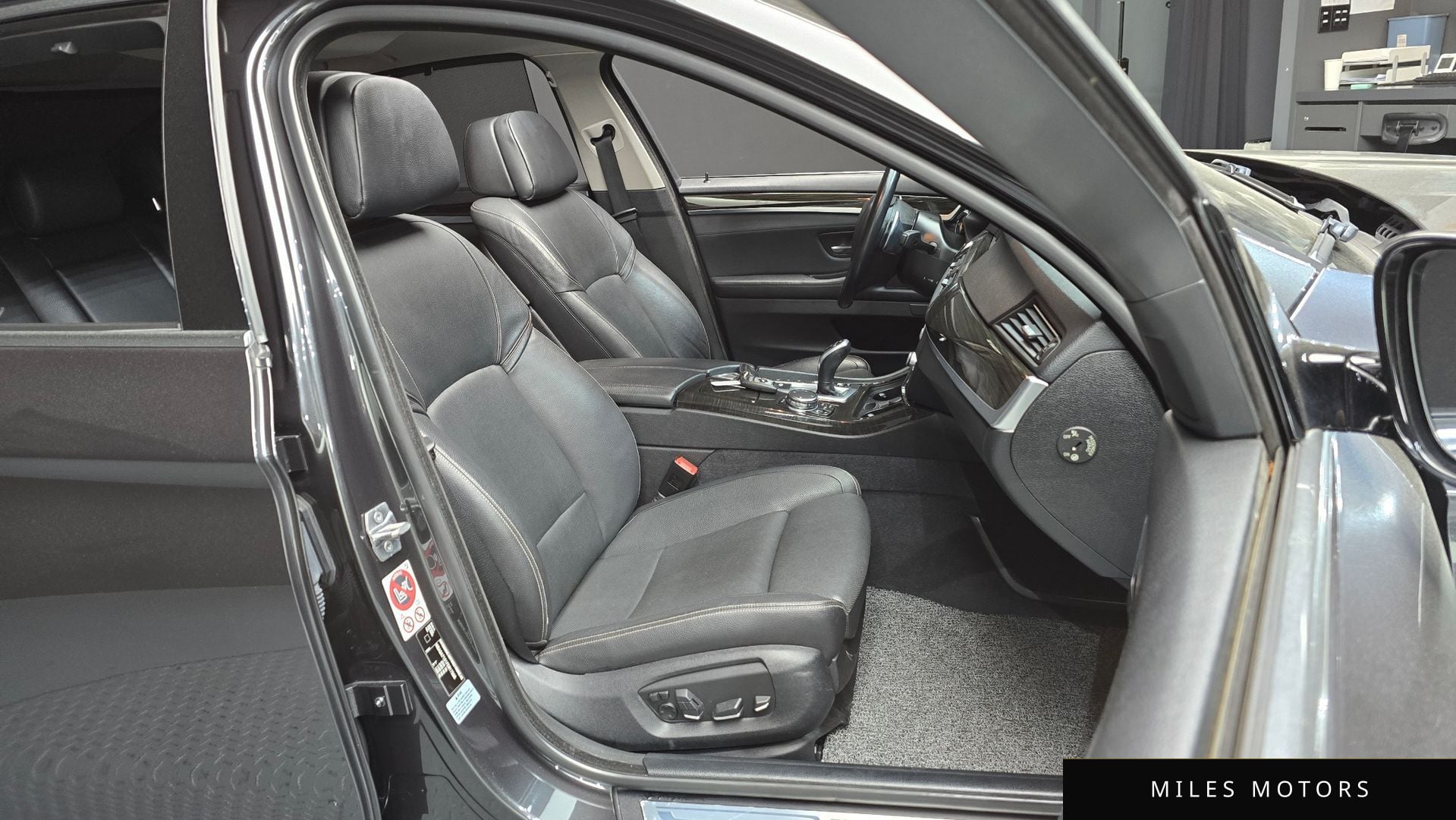 BMW 5 Series (F10) 2015 — миниатюра 12