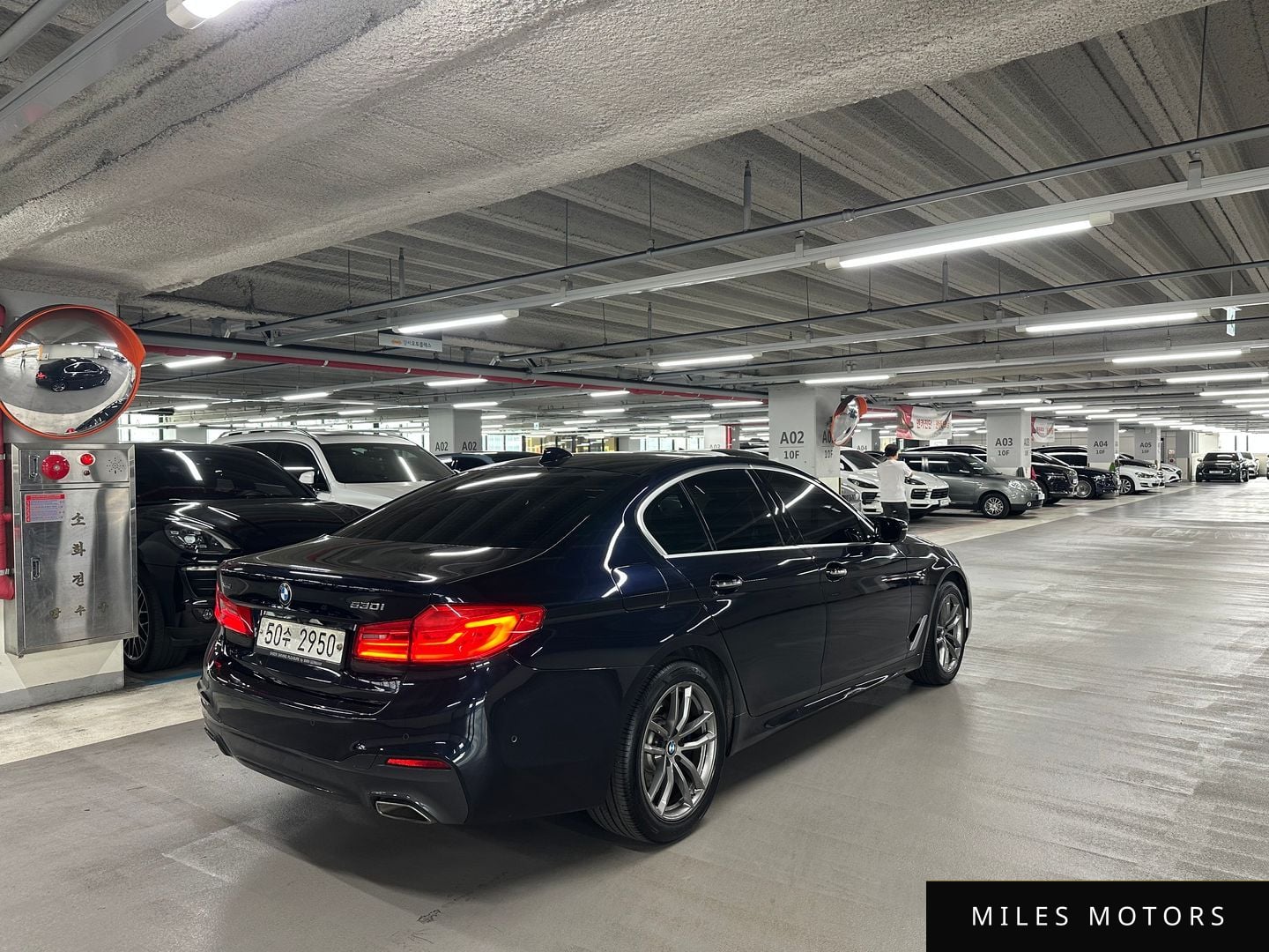 BMW 5 Series (G30) 2018 — миниатюра 4