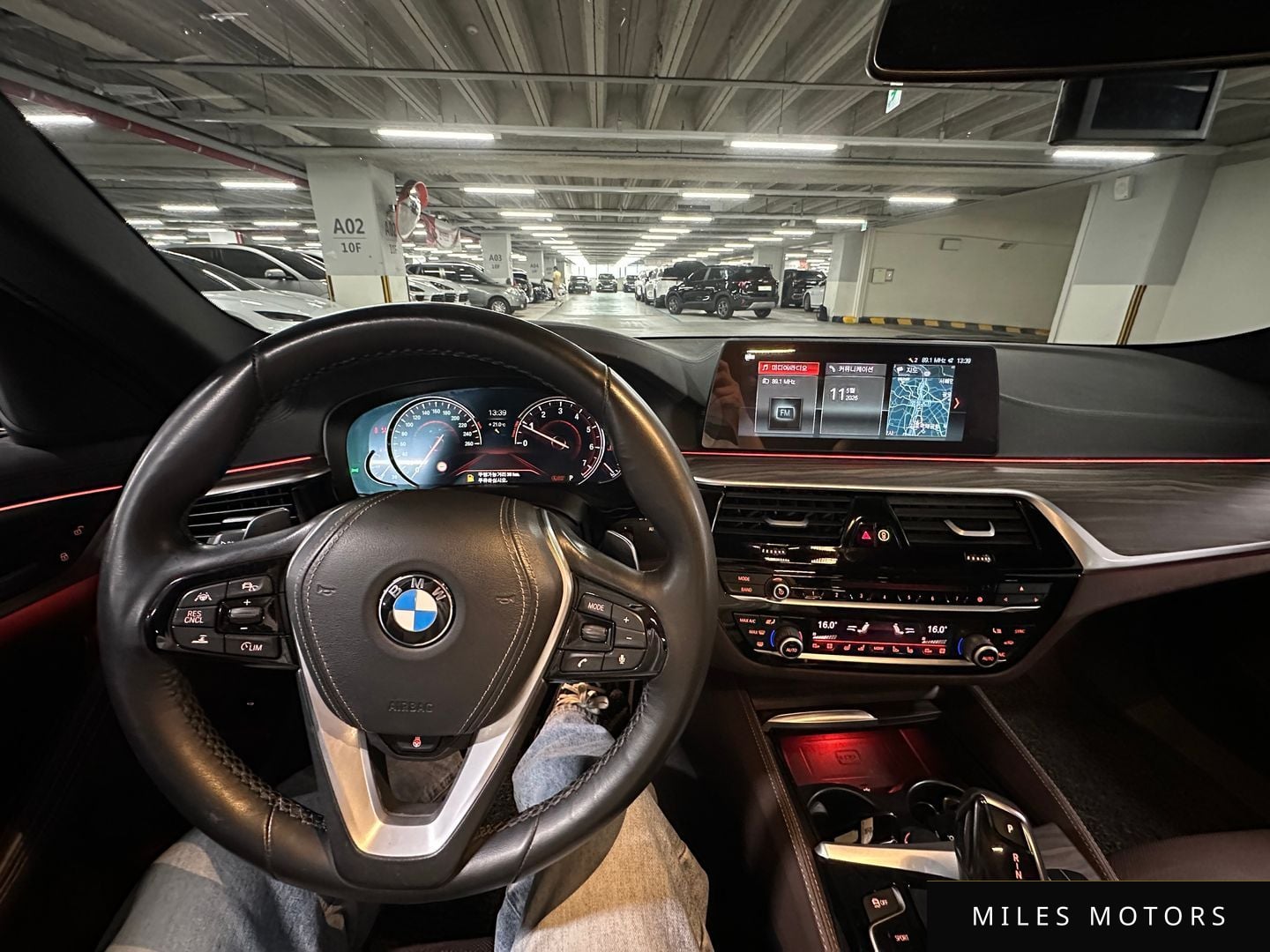 BMW 5 Series (G30) 2018 — миниатюра 8