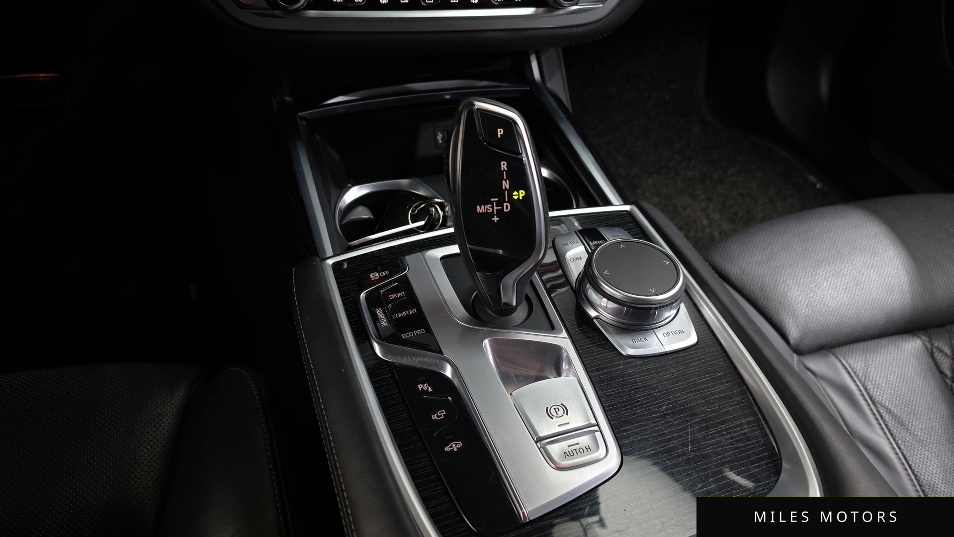 BMW 7 Series (G11) 2018 — миниатюра 9