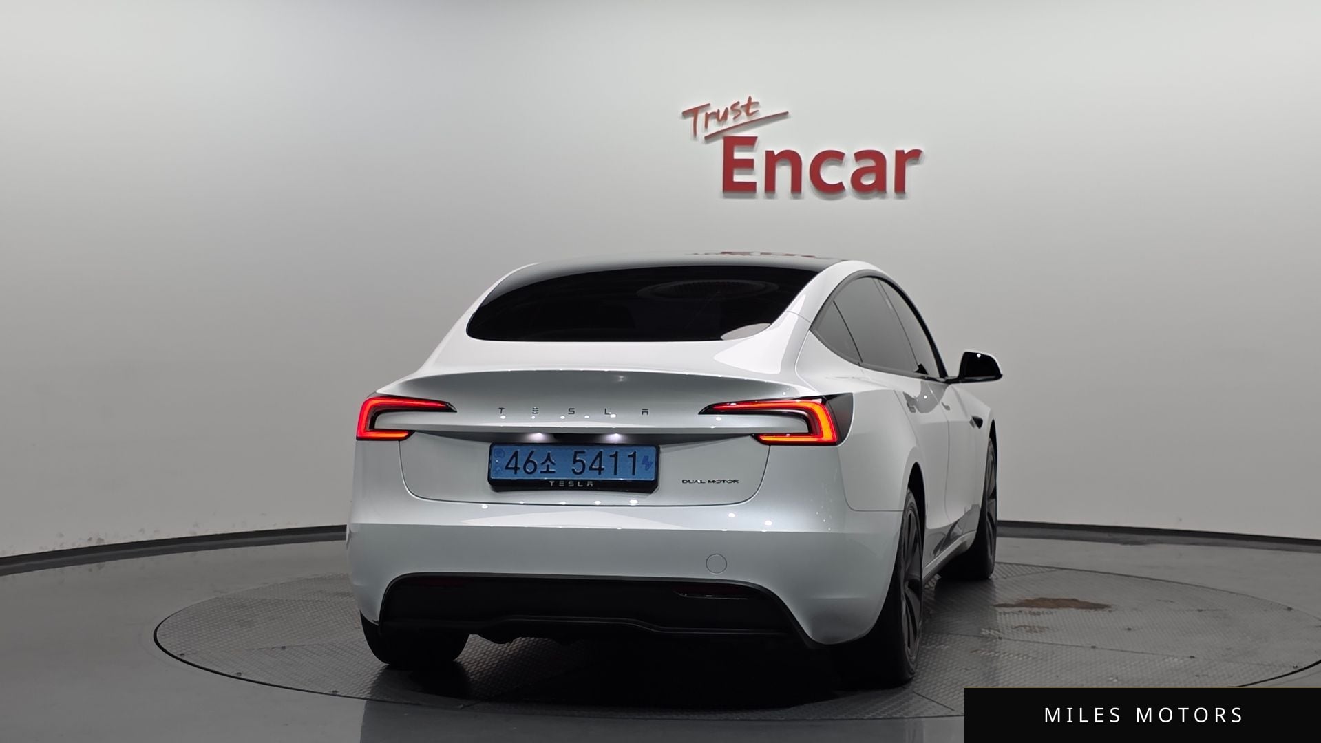 Tesla Model 3 2024 — миниатюра 3