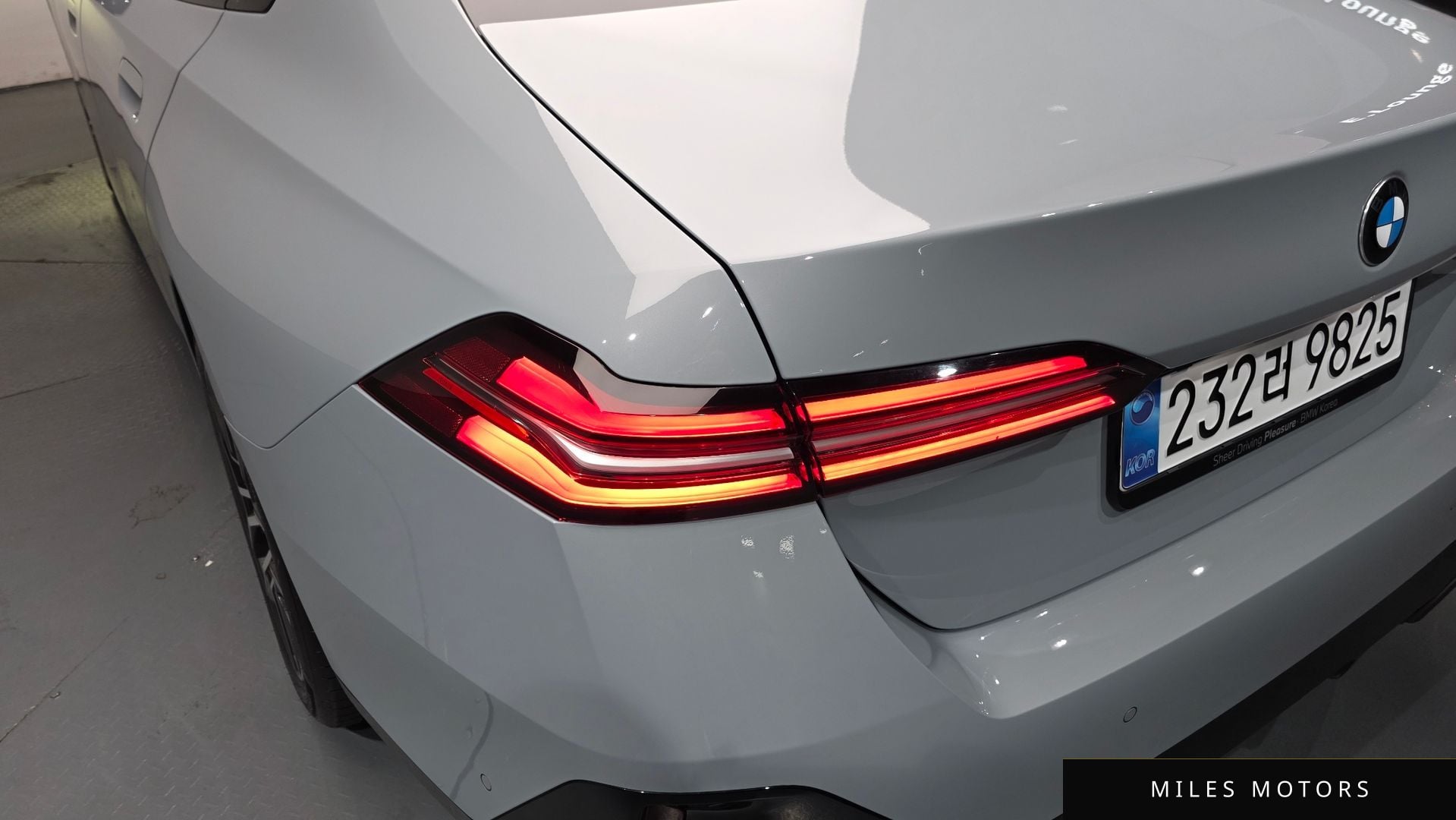 BMW 5 Series (G60) 2025 — миниатюра 8