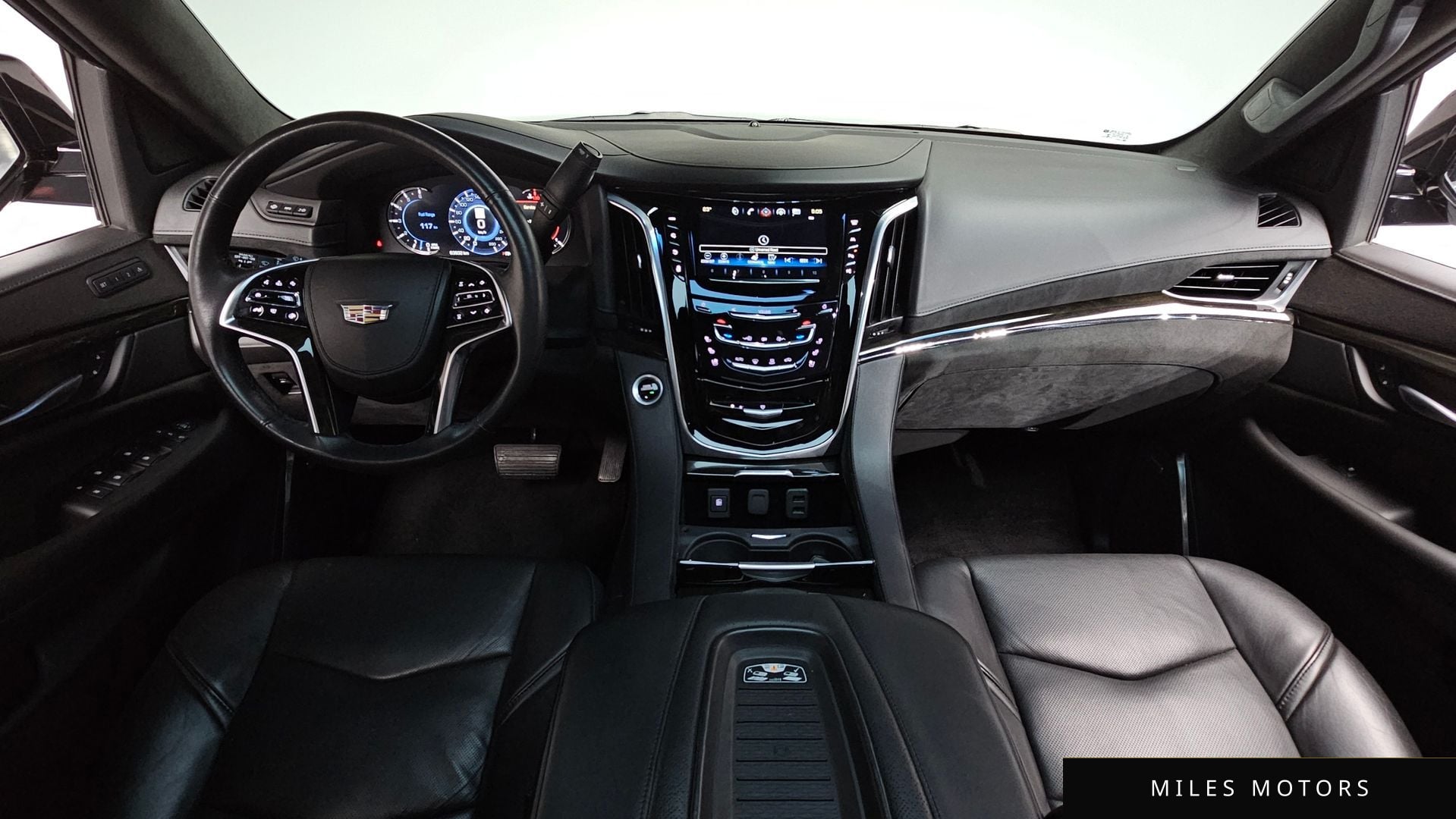 Cadillac Escalade 2018 — миниатюра 9
