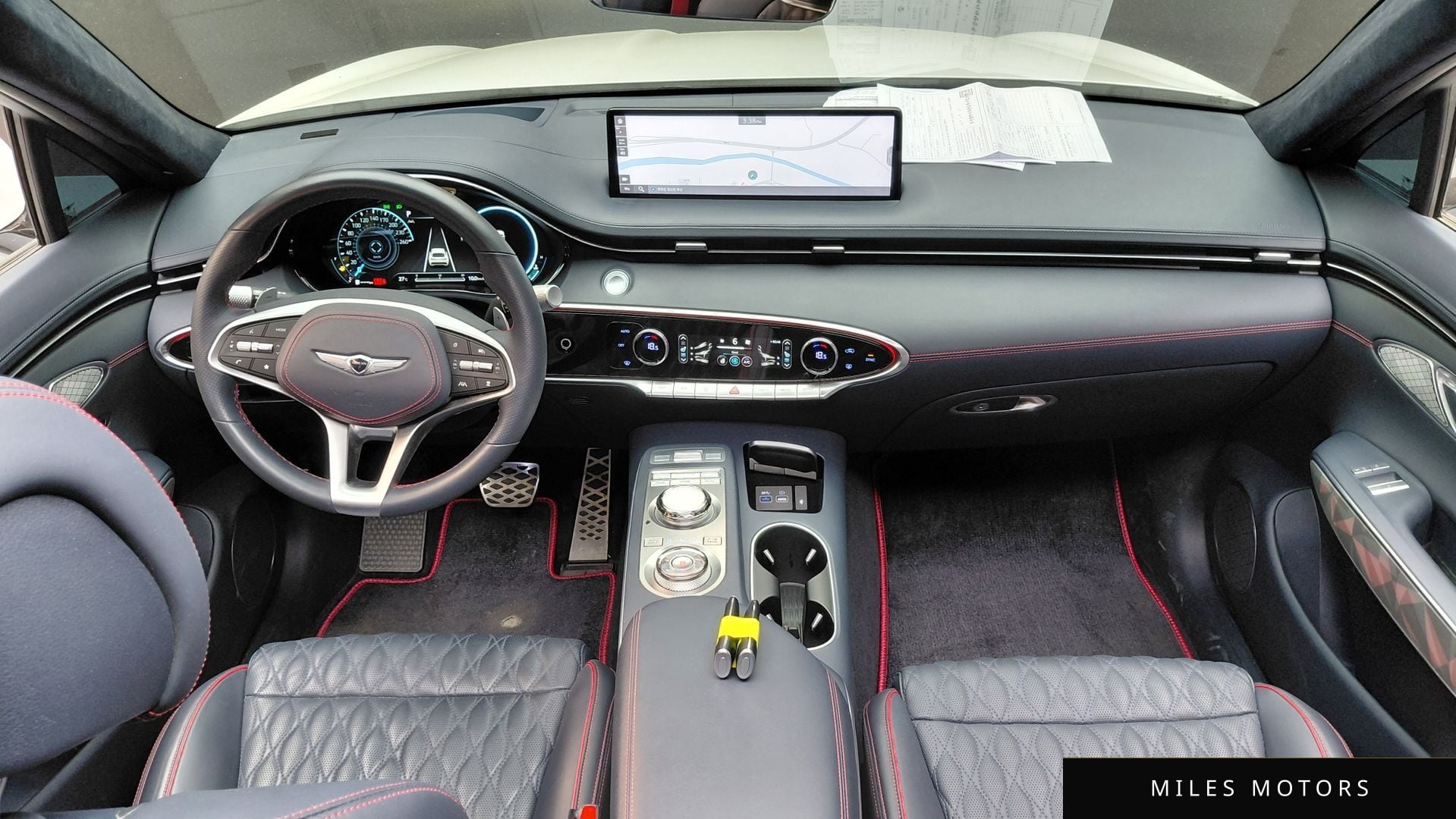 Genesis GV70 2023 — миниатюра 10