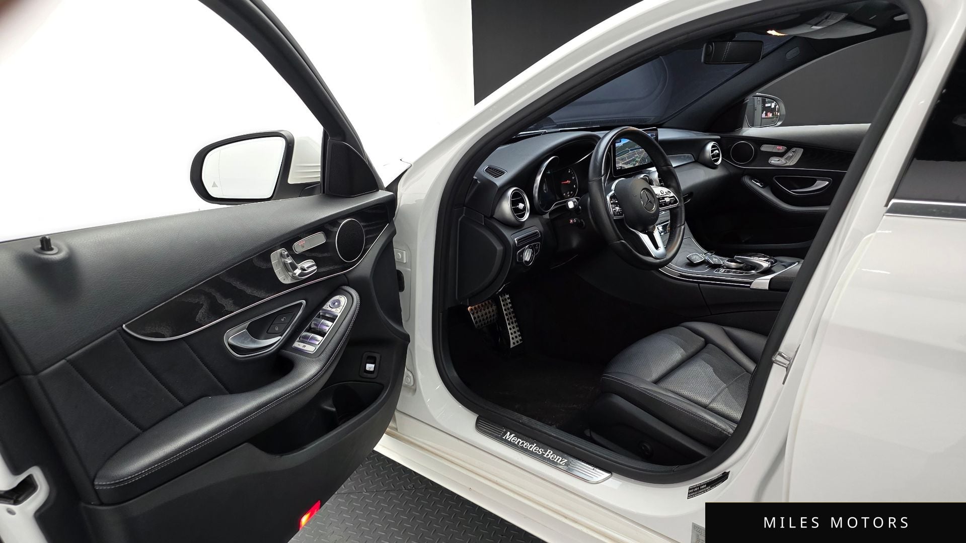 Mercedes-Benz C-Class W205 2019 — миниатюра 10