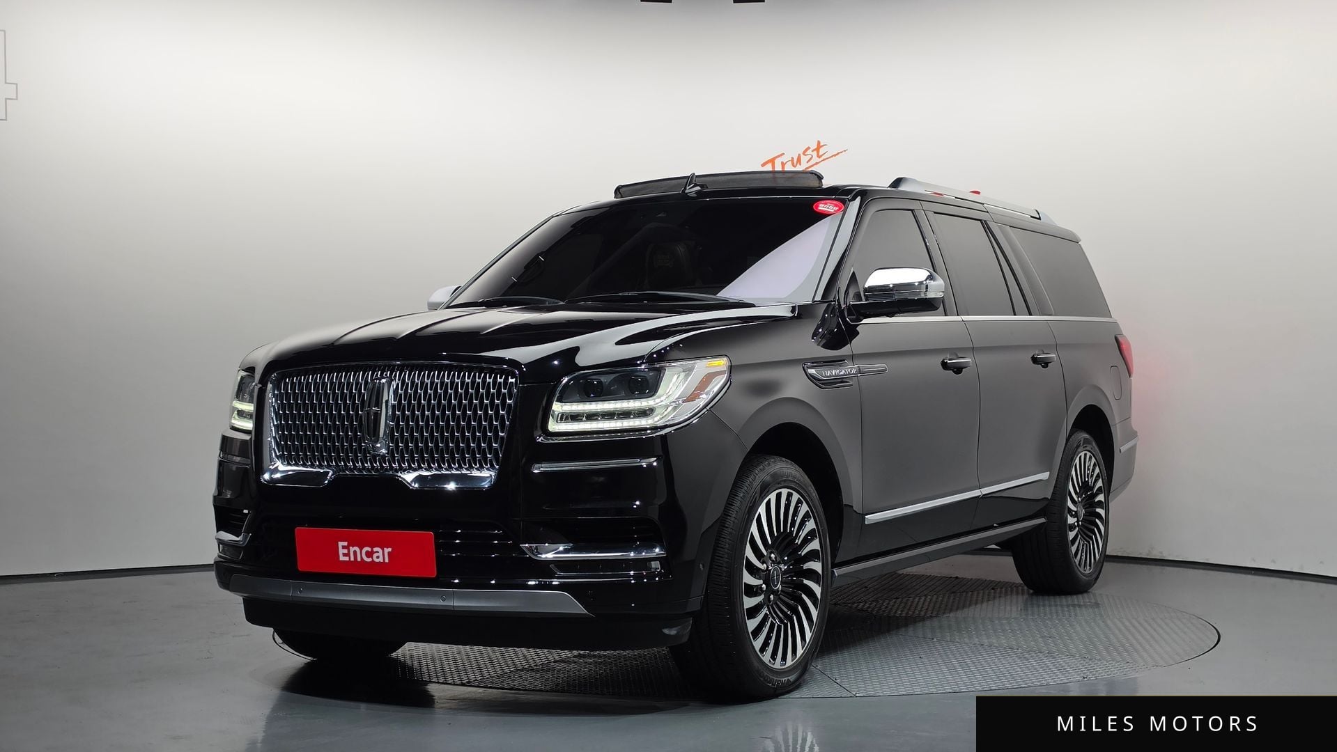Lincoln Navigator 2020 — фото 1 из 12