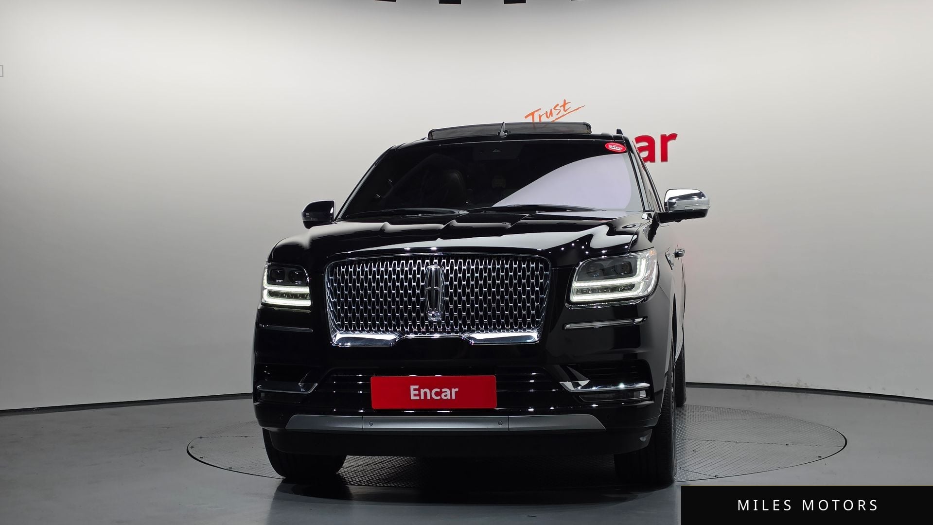 Lincoln Navigator 2020 — миниатюра 3