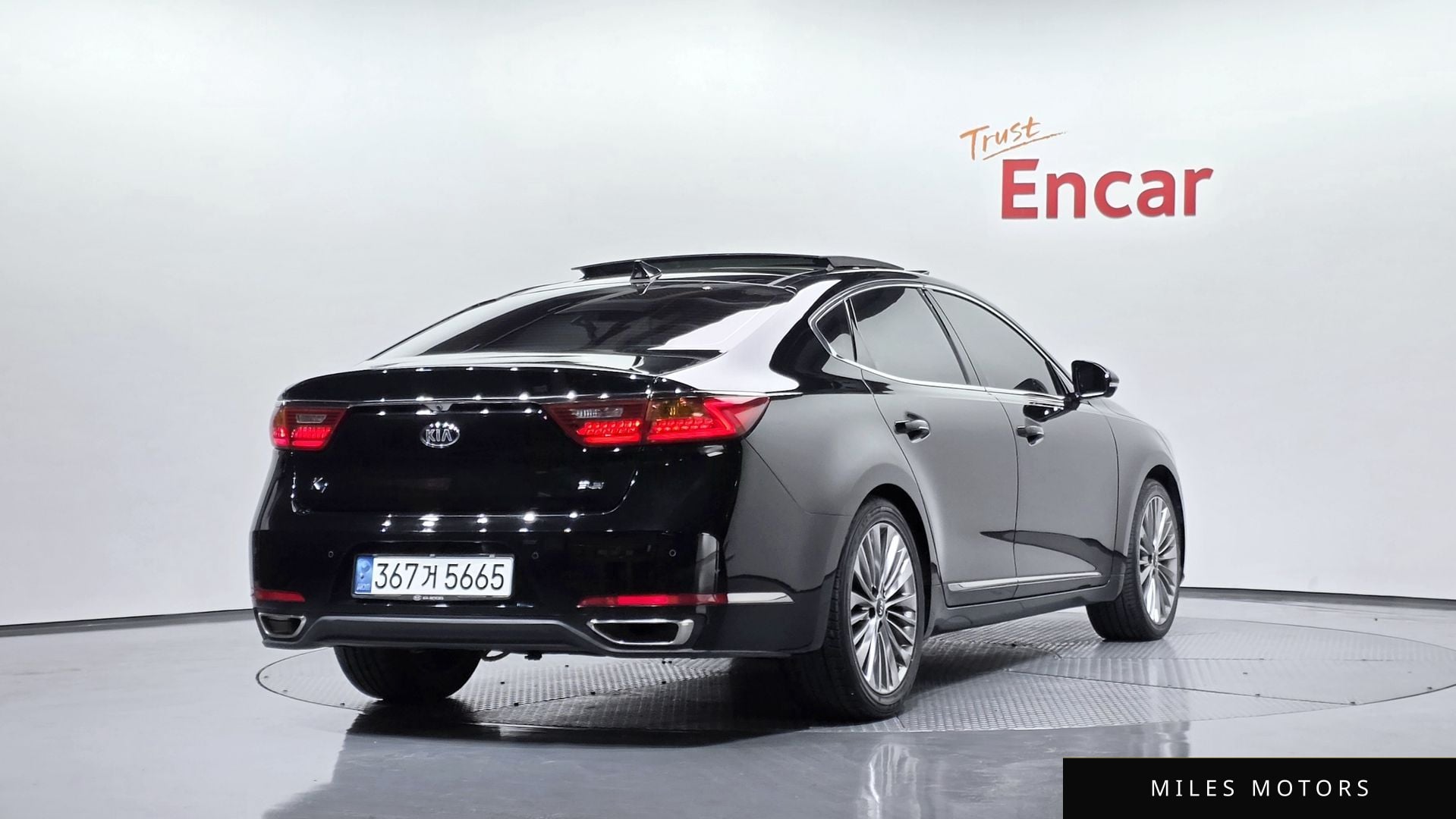 Kia K7 2016 — фото 1 из 12