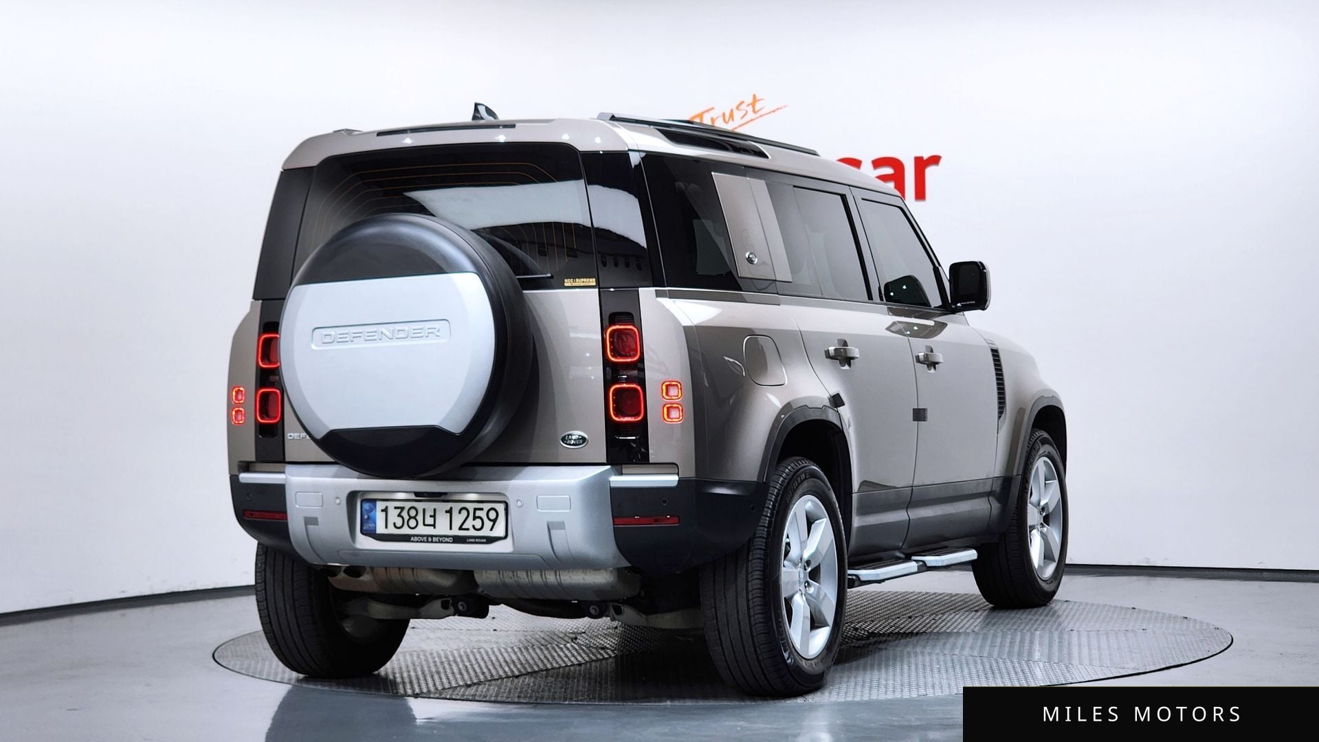 Land Rover Defender 2023 — миниатюра 2