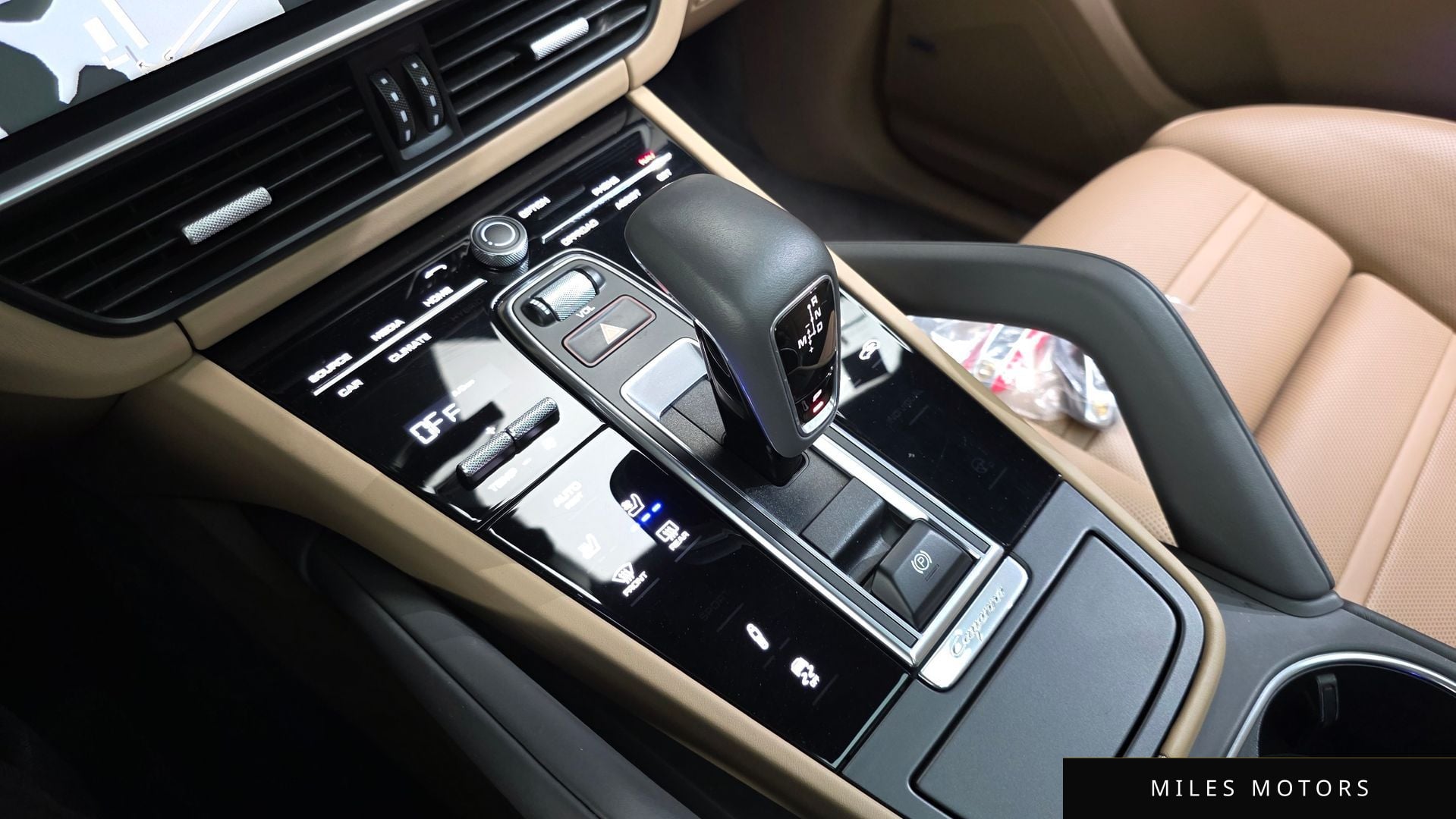 Porsche Cayenne 2020 — миниатюра 9