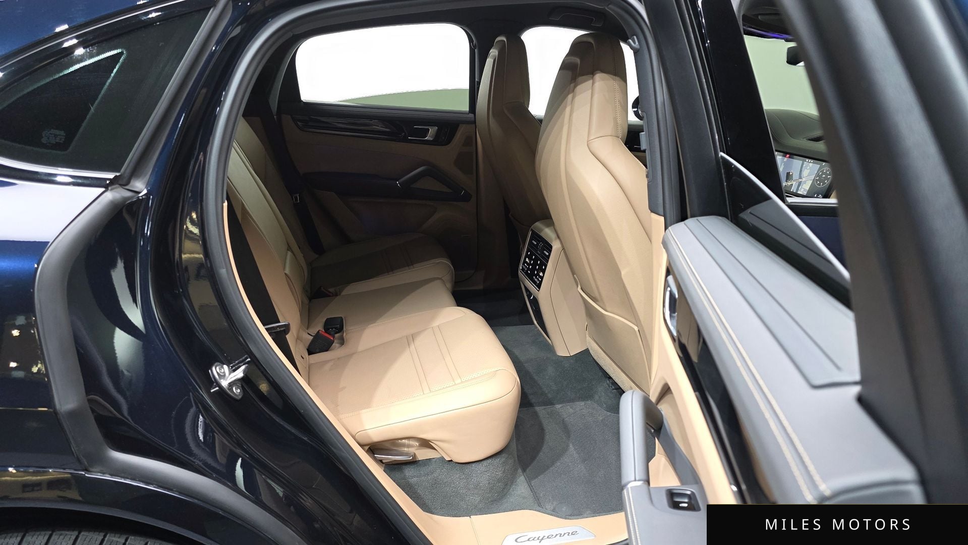 Porsche Cayenne 2020 — миниатюра 12