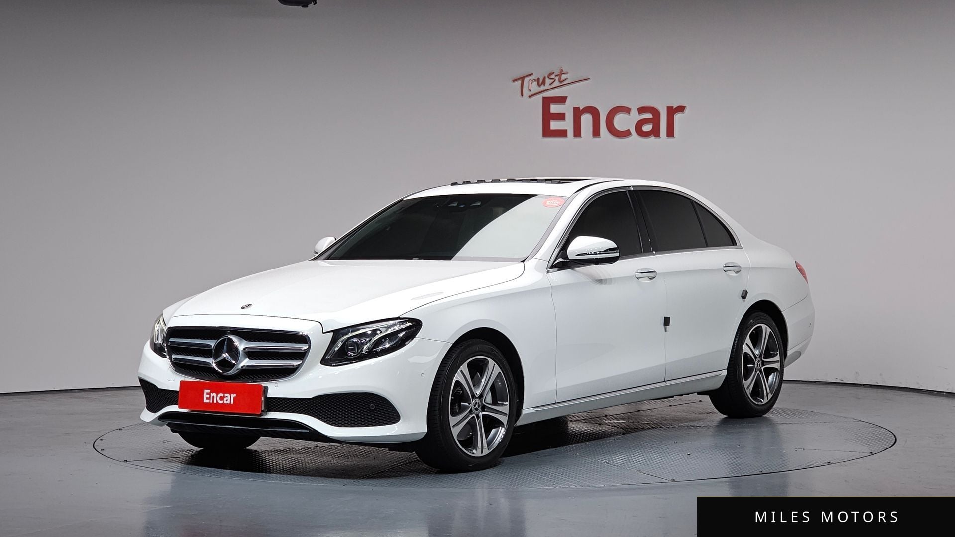 Mercedes-Benz E-Class W213 2018 — фото 1 из 12