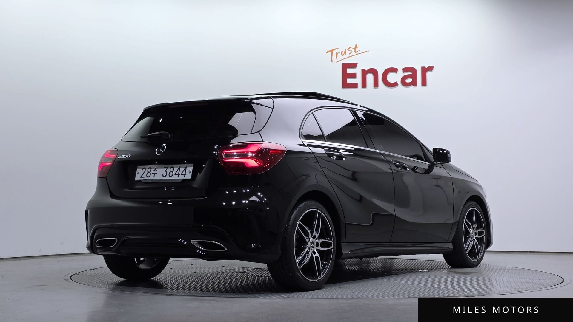Mercedes-Benz A-Class W176 2018 — миниатюра 2