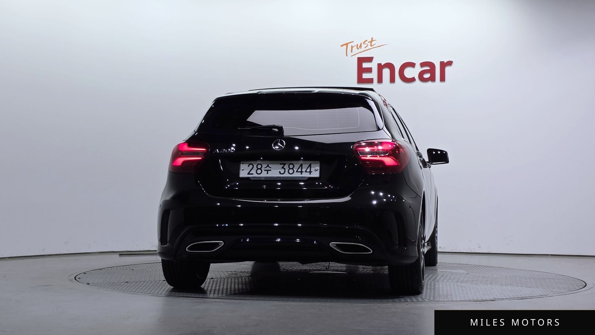 Mercedes-Benz A-Class W176 2018 — миниатюра 4
